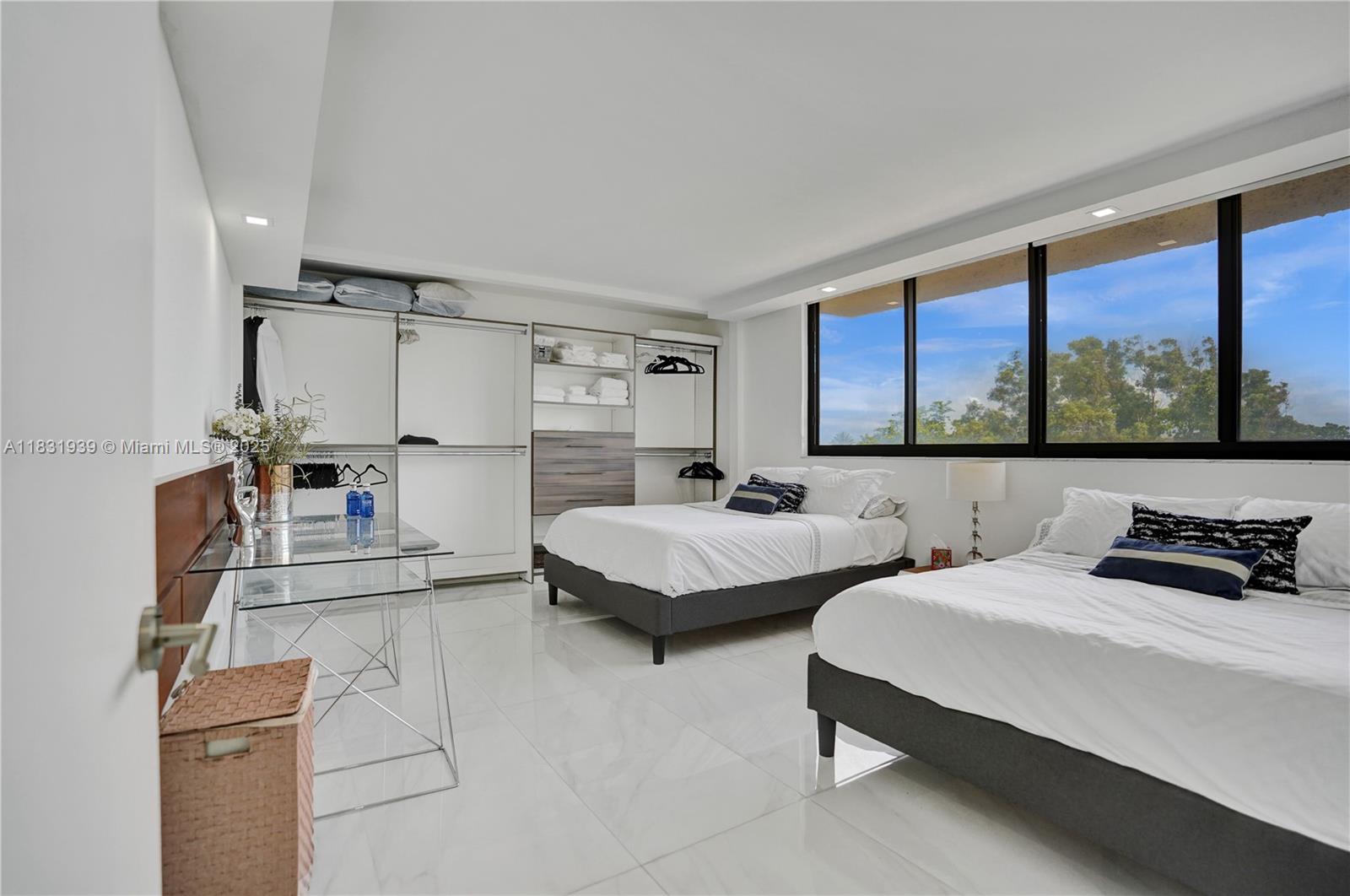 ROGERS EAST CONDO - Residential Lease