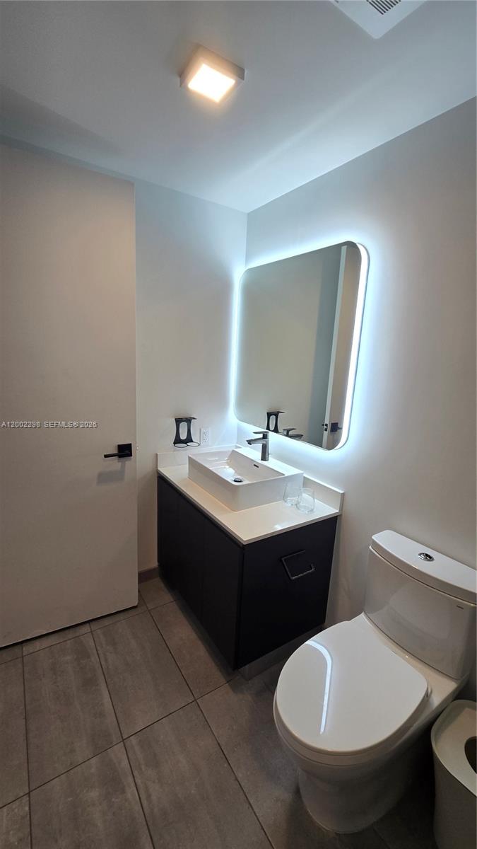 YOTEL - Residential Lease