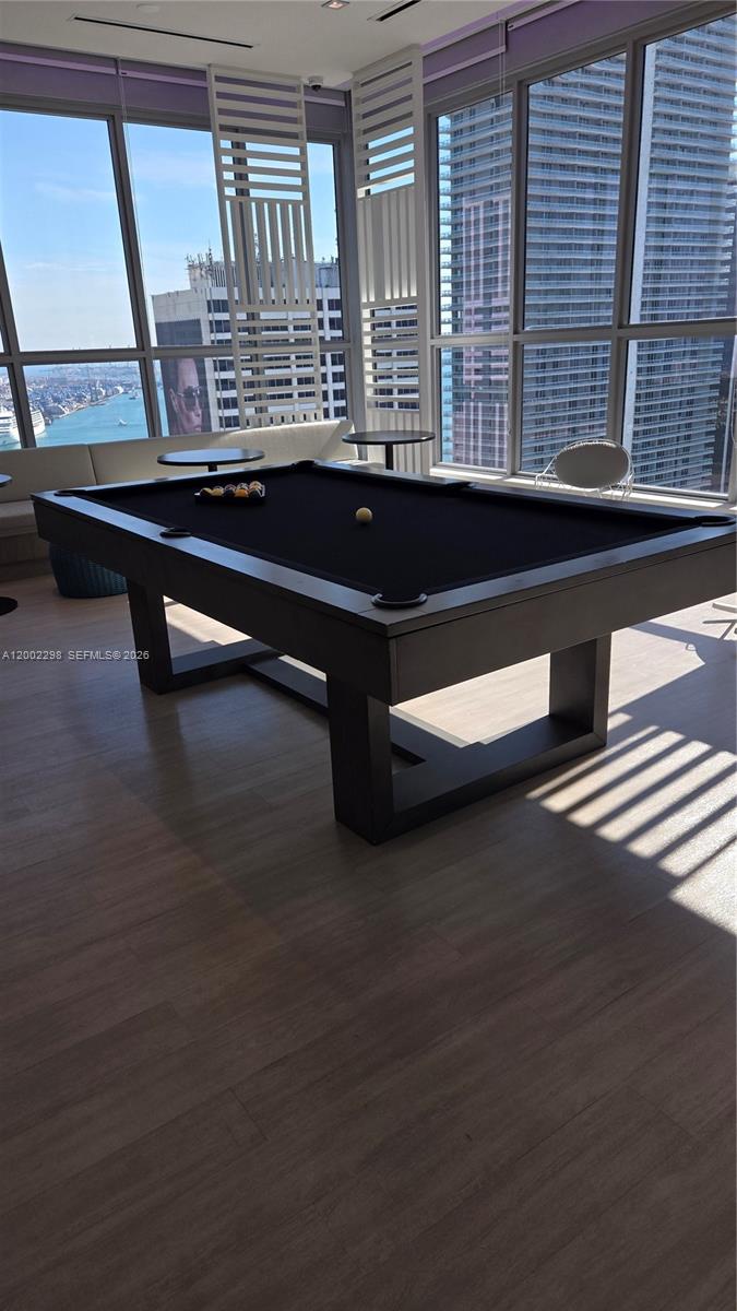 YOTEL - Residential Lease