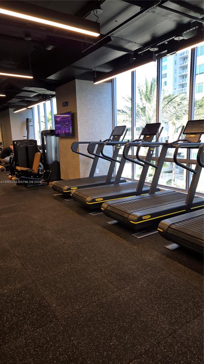 YOTEL - Residential Lease