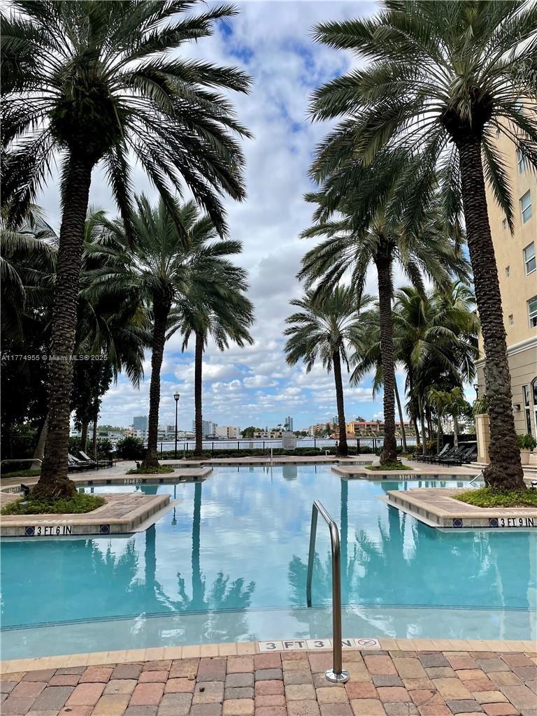 17145 N Bay Rd 4412, Sunny Isles Beach, Miami-Dade County, Florida - 2 Bedrooms  
2 Bathrooms - 