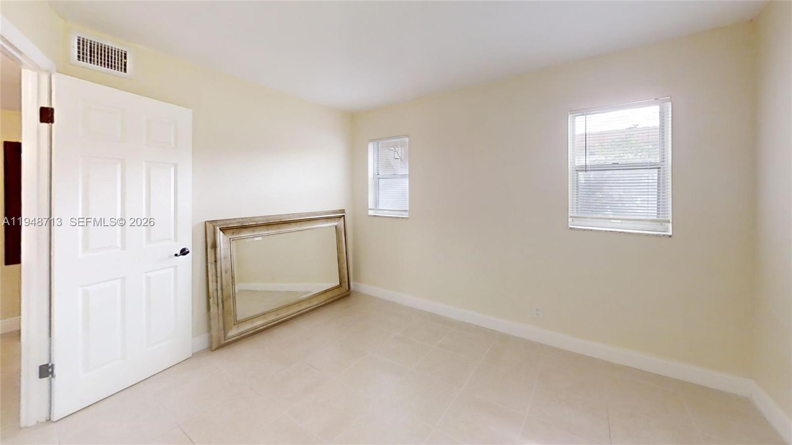 SUNRISE LAKES 5 CONDO - Residential