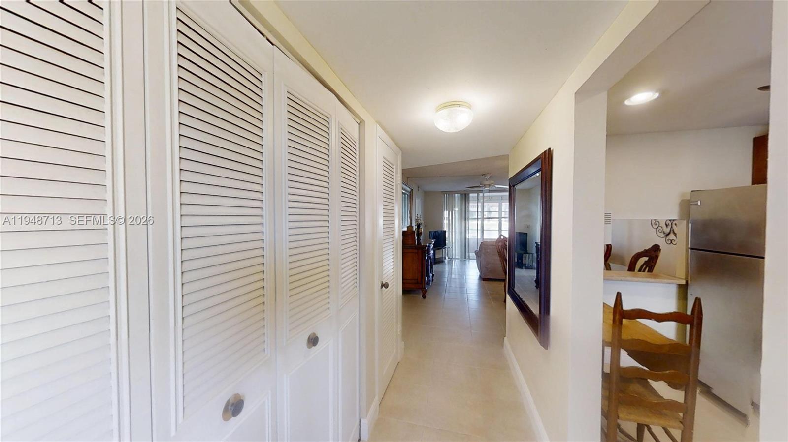 SUNRISE LAKES 5 CONDO - Residential