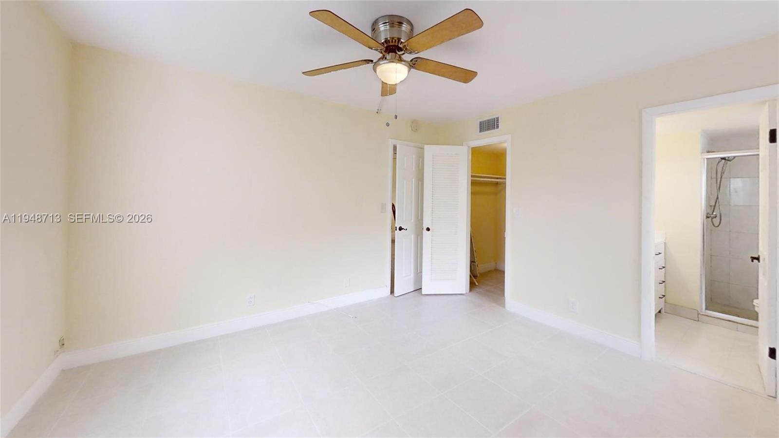 SUNRISE LAKES 5 CONDO - Residential