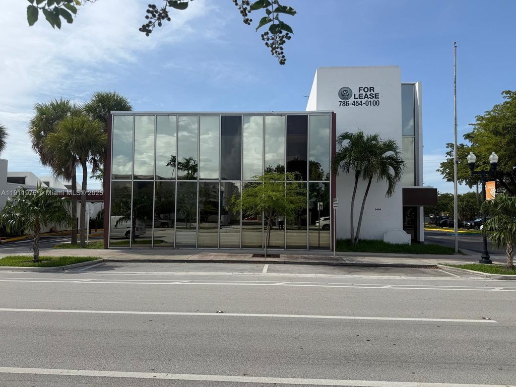 Photo of 2434 Hollywood Blvd, Hollywood, FL 33020 (MLS # A11911976)