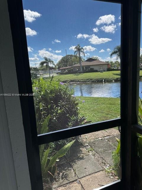 LAKESIDE GREEN 2 - Residential Lease