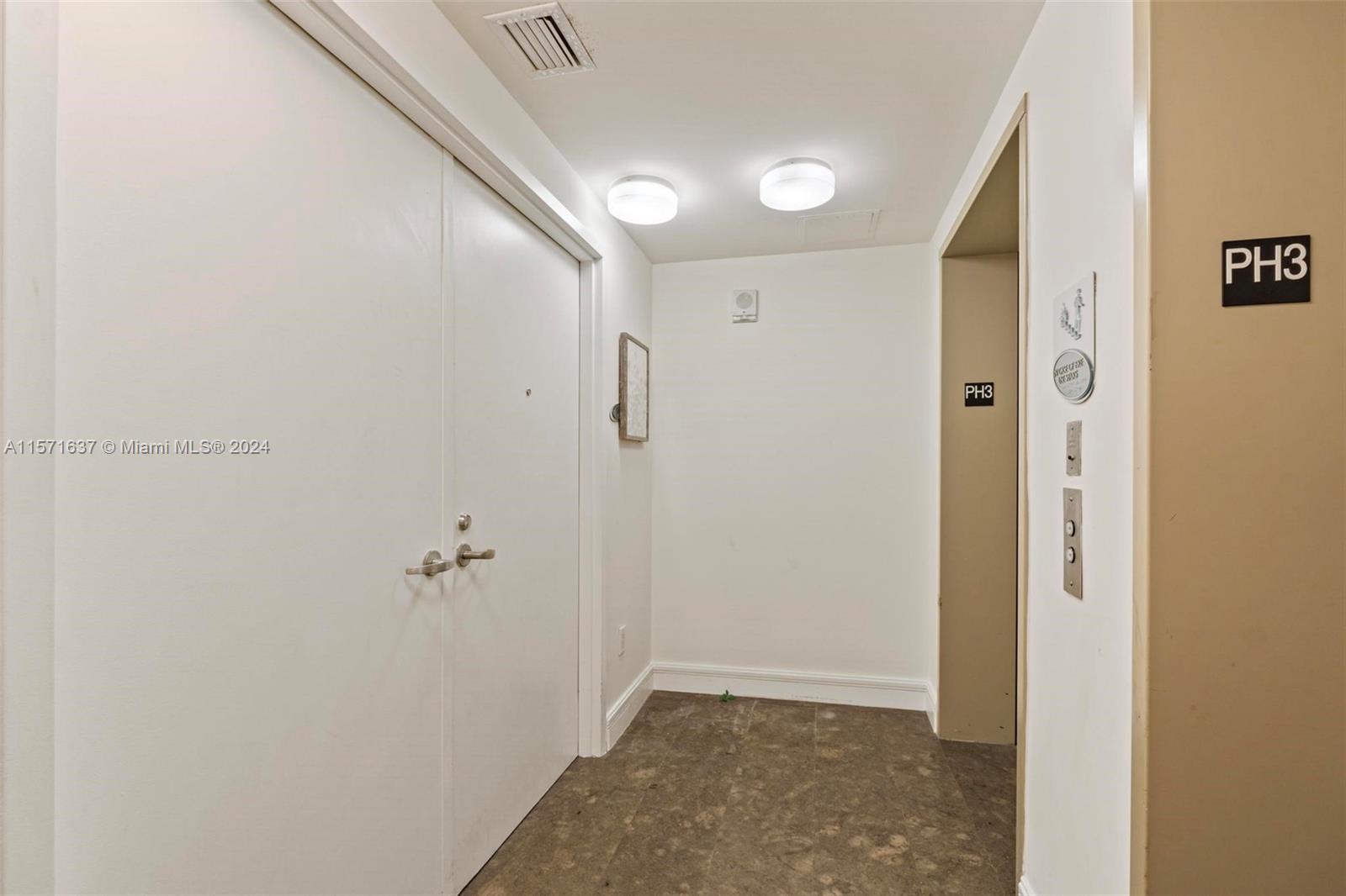 TRUMP ROYALE CONDO - Residential