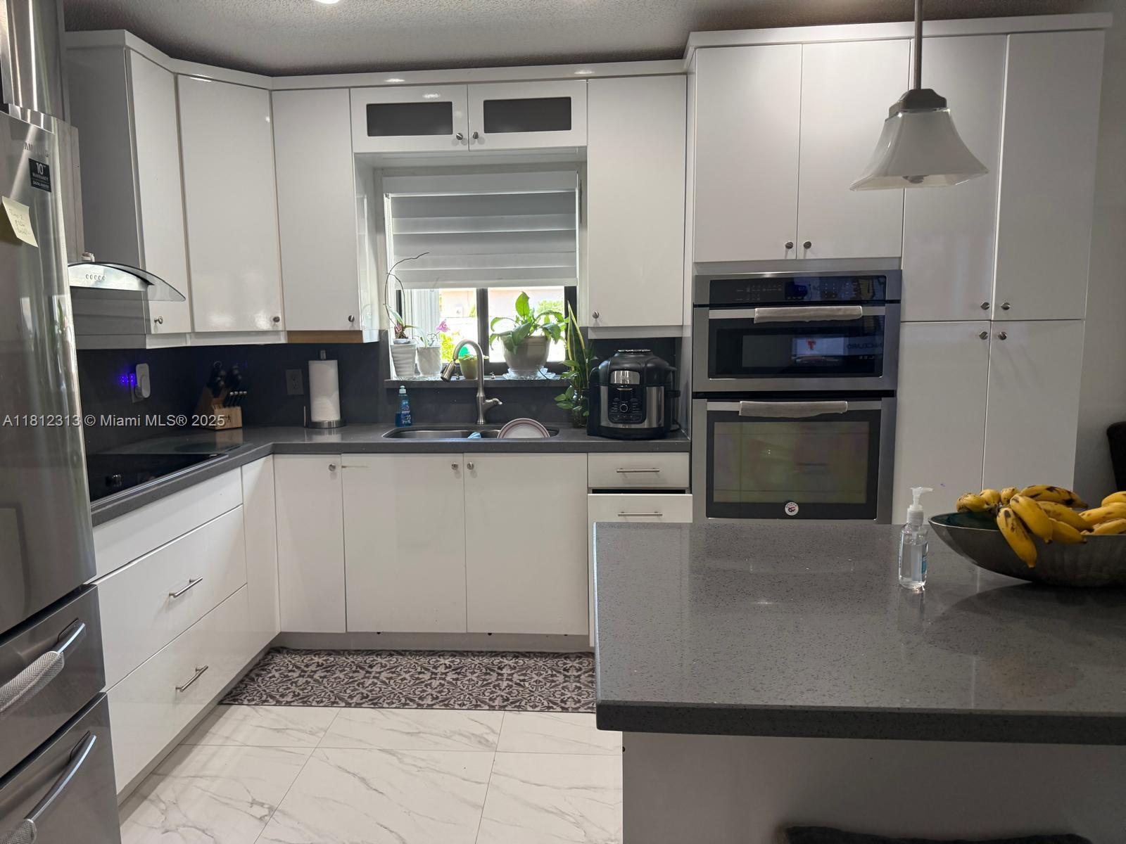 MELENA SUB - Residential