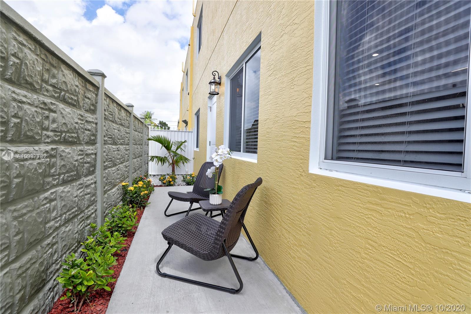 CORAL TERR SEC 1 - Residential