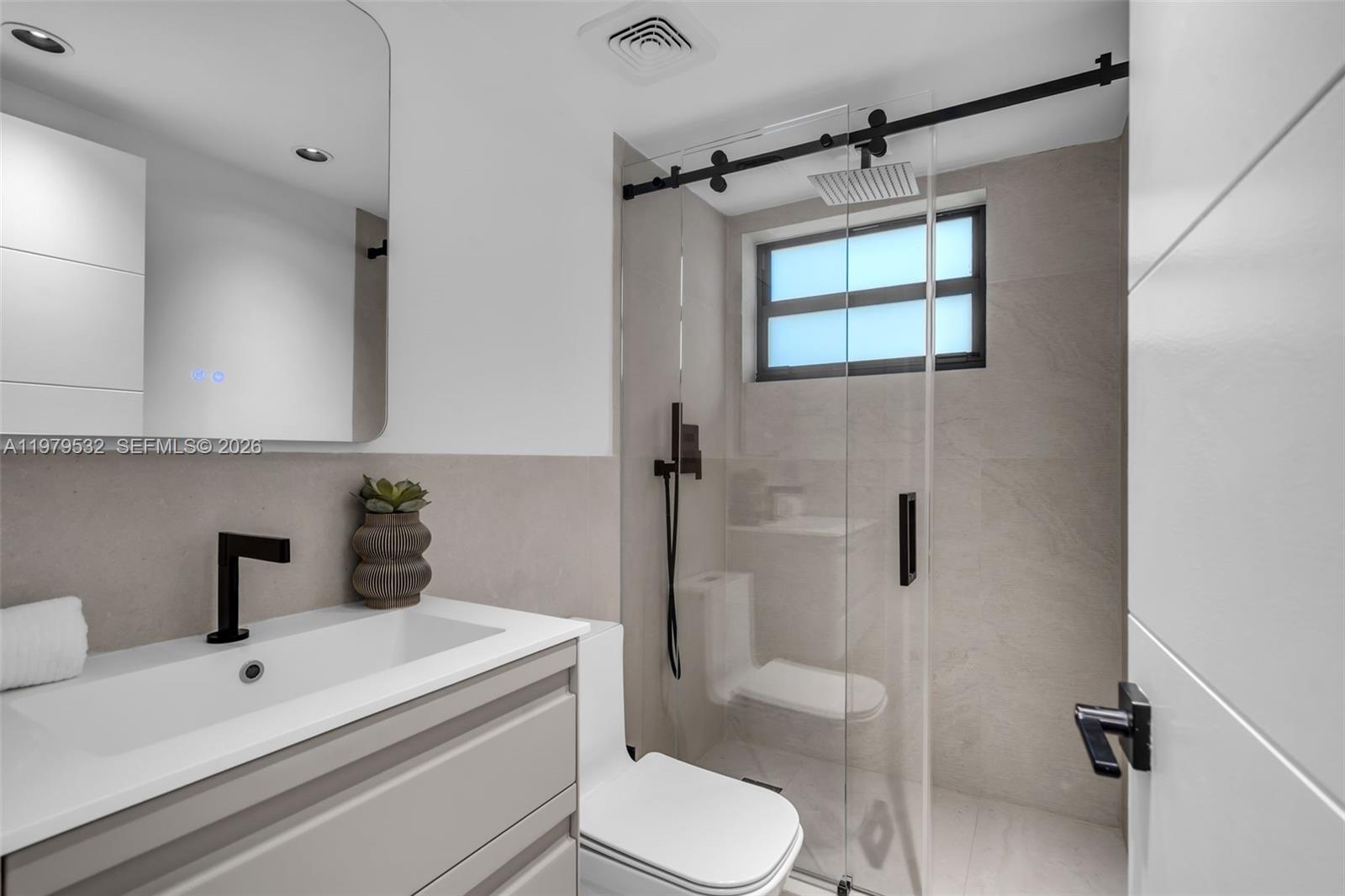 CORAL GABLES RIVIERA SEC - Residential