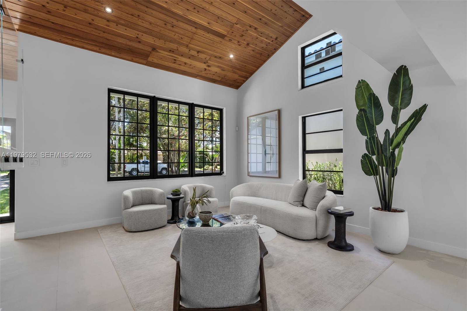 CORAL GABLES RIVIERA SEC - Residential