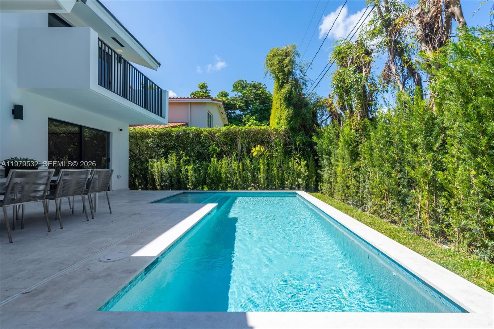 CORAL GABLES RIVIERA SEC - Residential