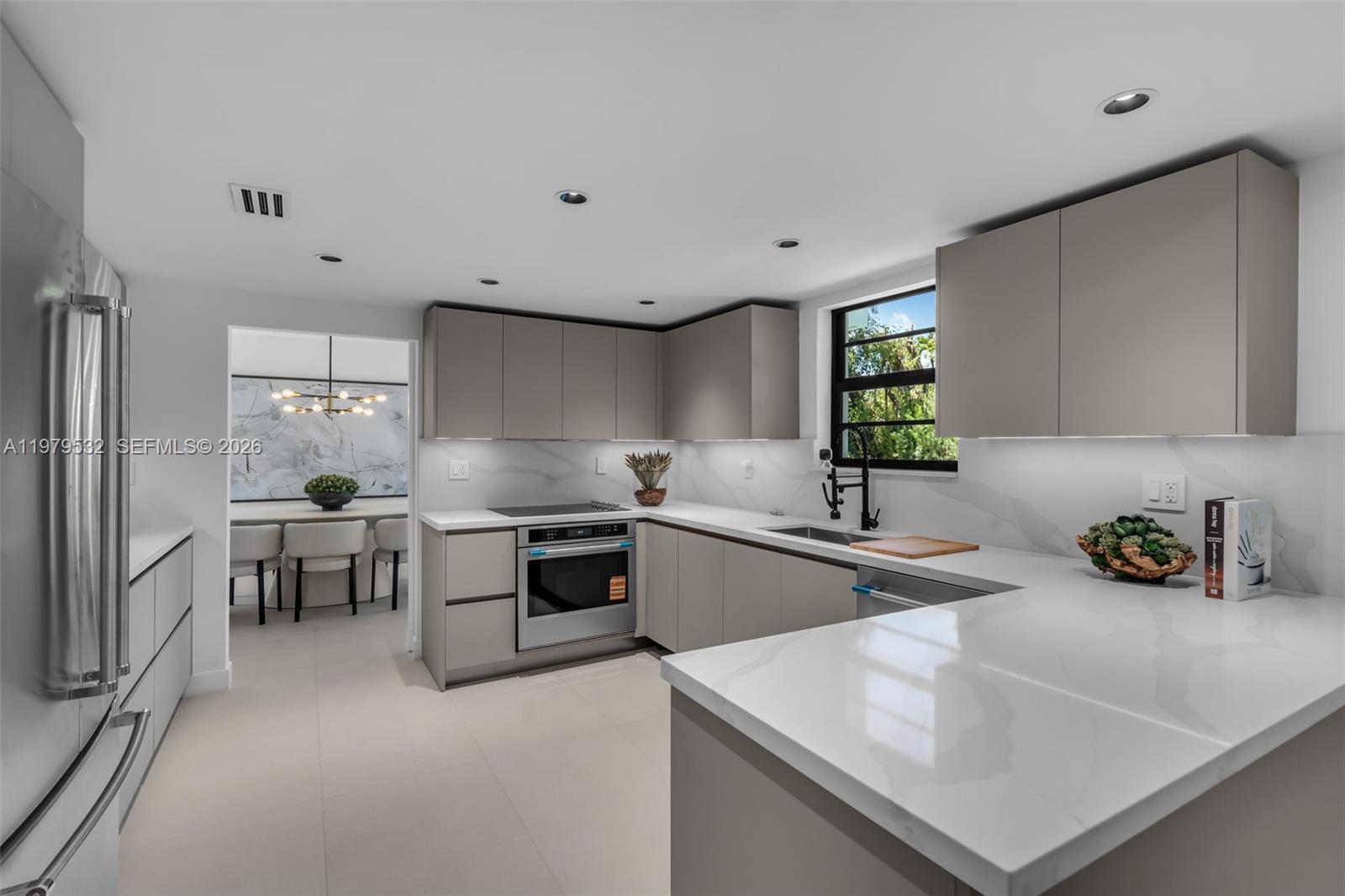 CORAL GABLES RIVIERA SEC - Residential