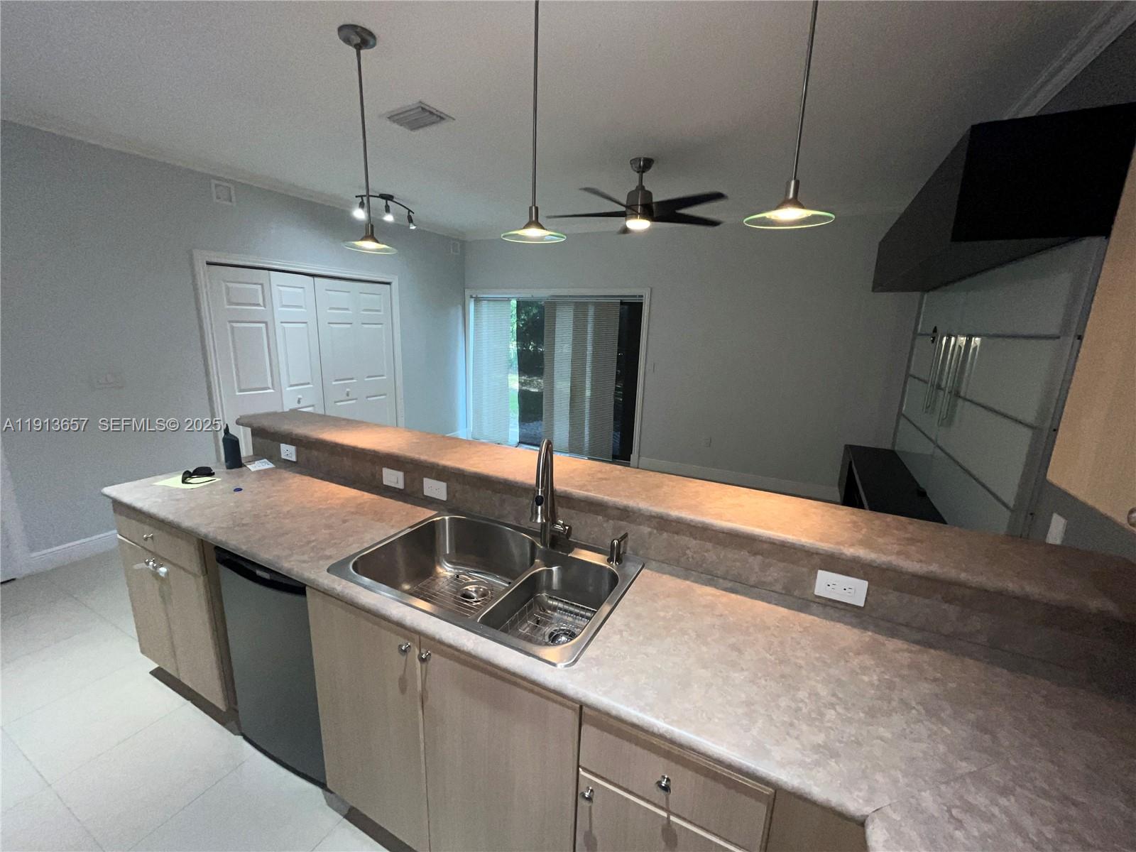 LAS TERRAZAS AT VIZCAYA - Residential