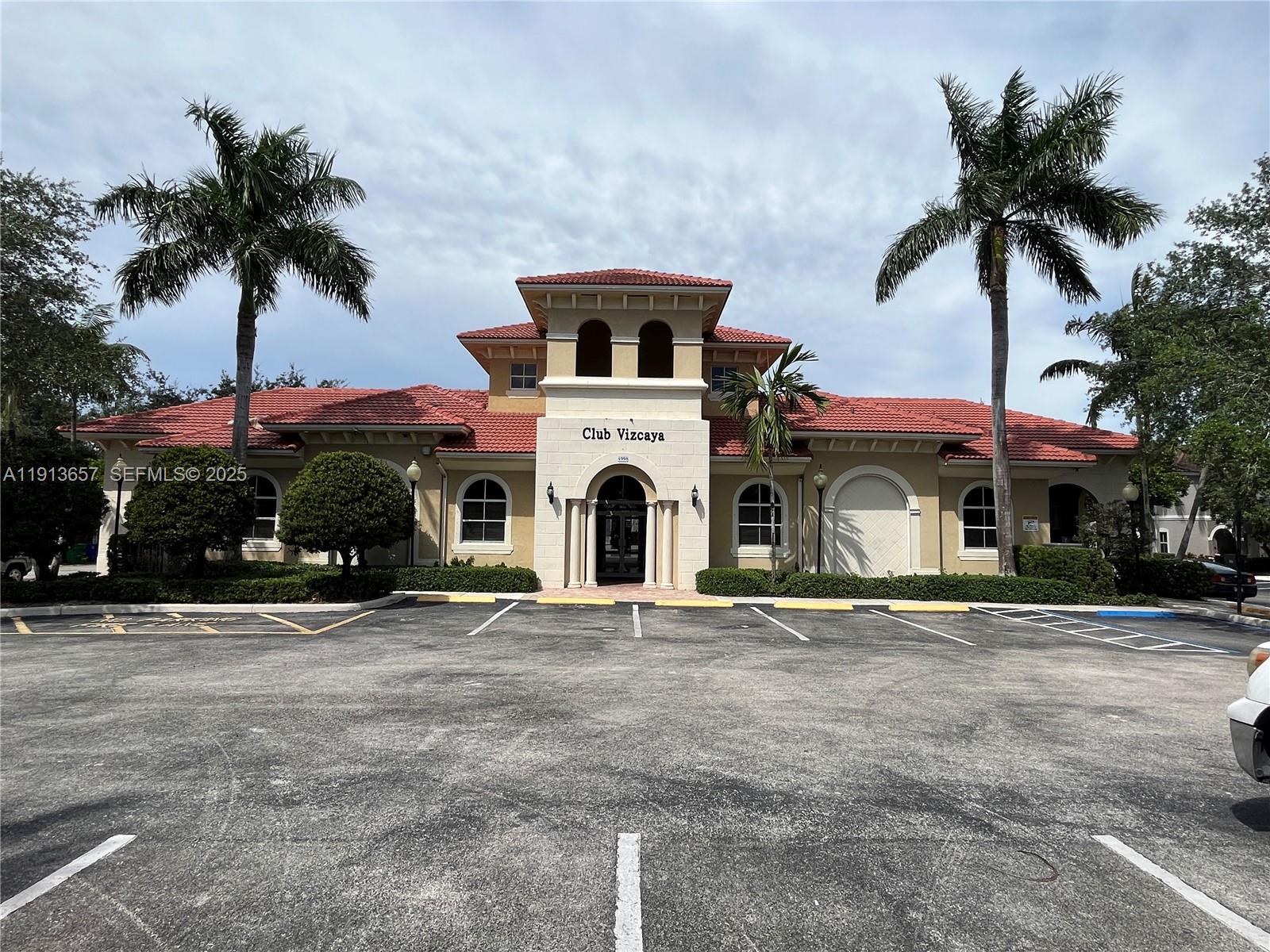 LAS TERRAZAS AT VIZCAYA - Residential