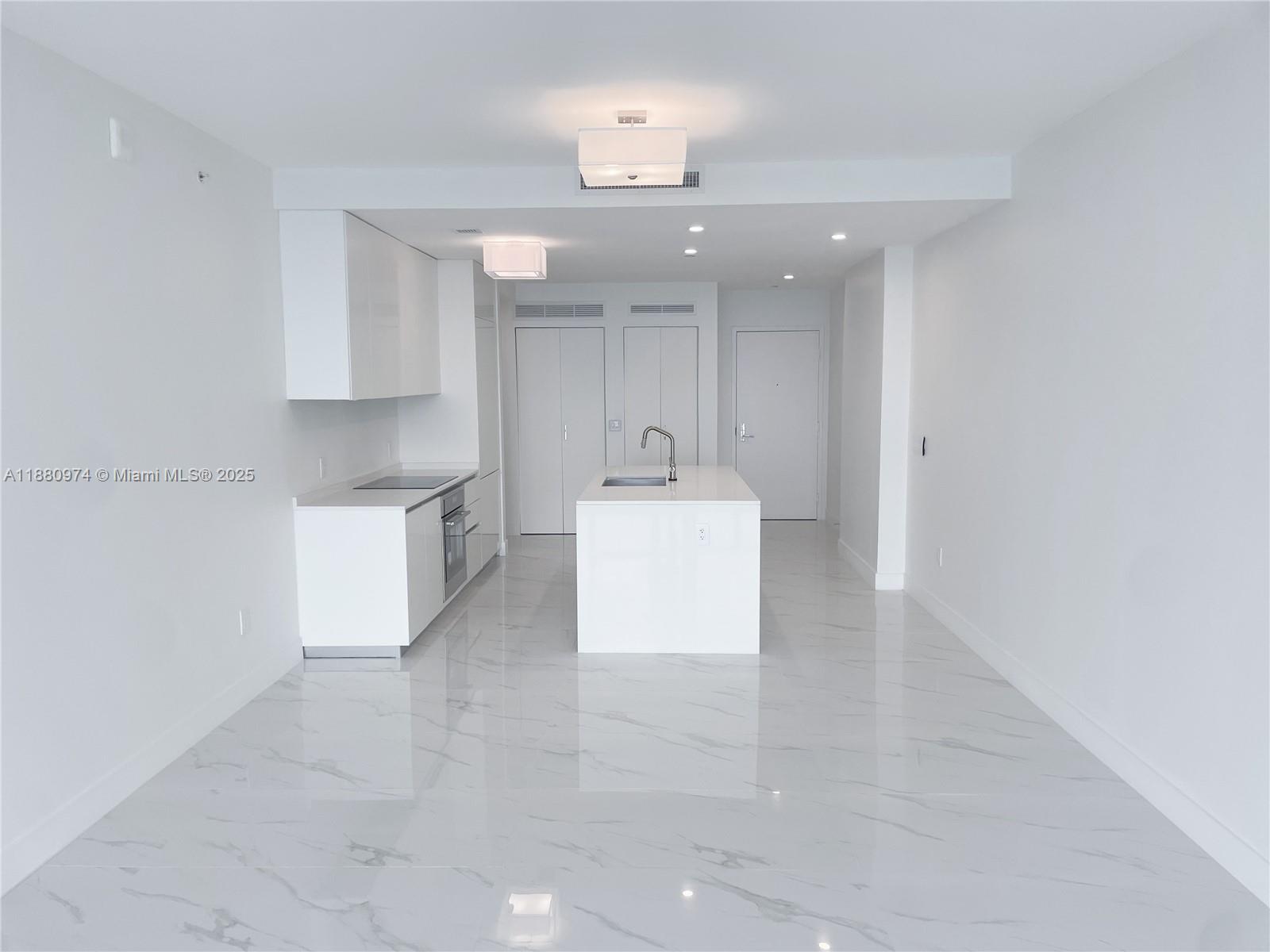 700 NE 24th St 4604