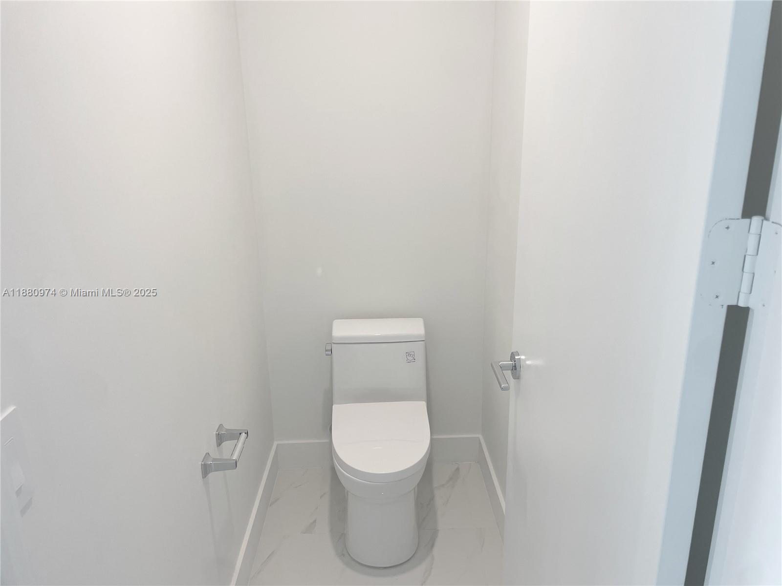 Aria Reserve South Tower - Residential Lease