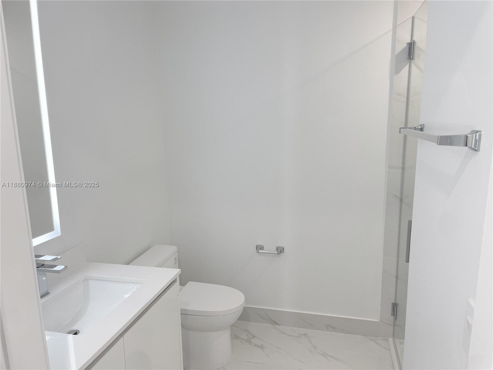 Aria Reserve South Tower - Residential Lease