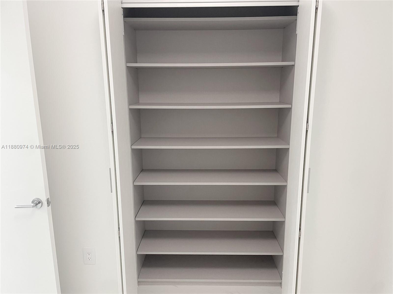 Aria Reserve South Tower - Residential Lease