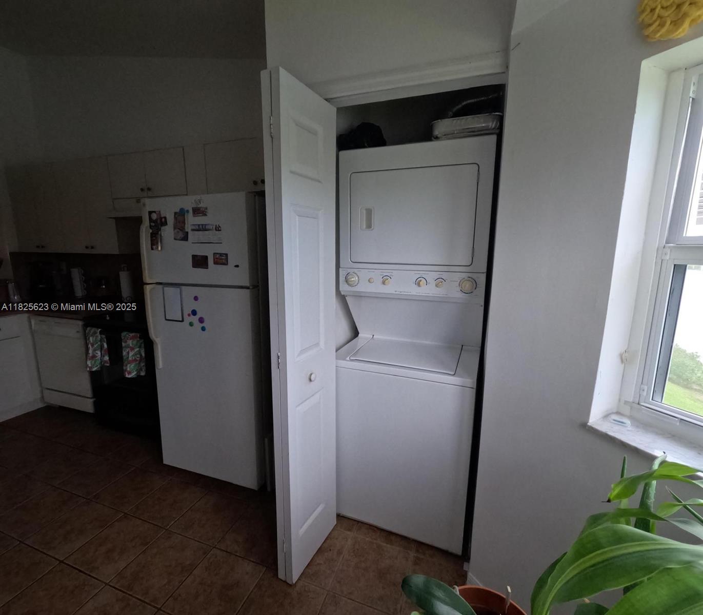 985 NE 34th Ave 203, Homestead, FL, 33033/$259,900 3 985 NE 34th Ave 203