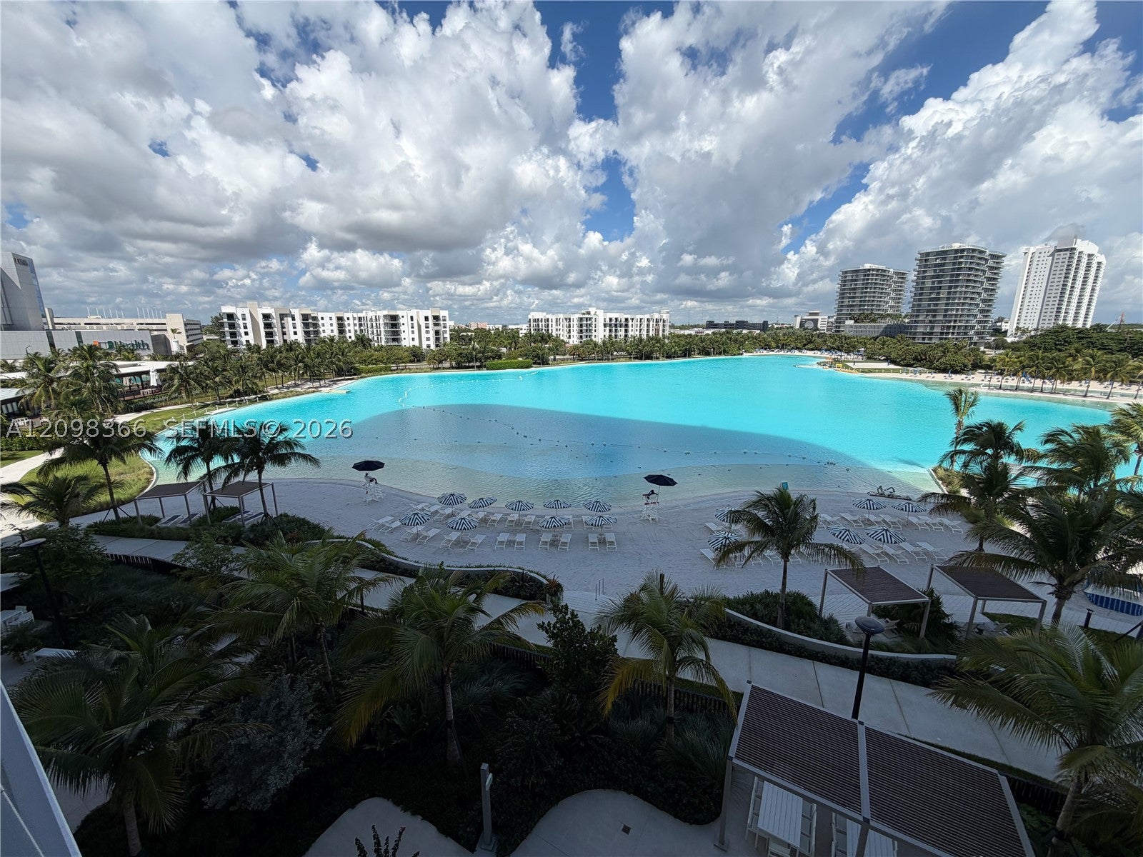 2411 Laguna Cir 408