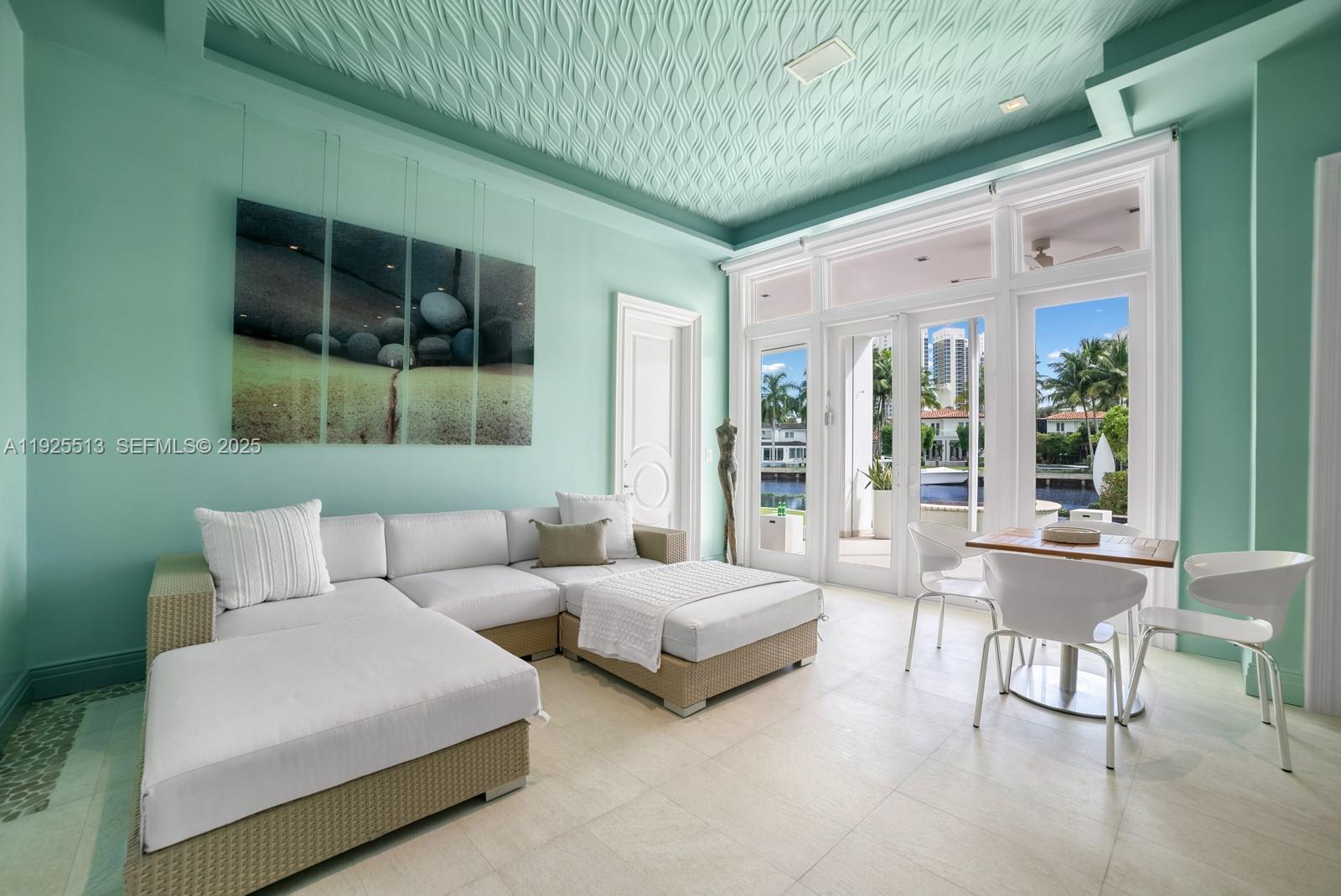 GOLDEN BEACH SEC D - Residential