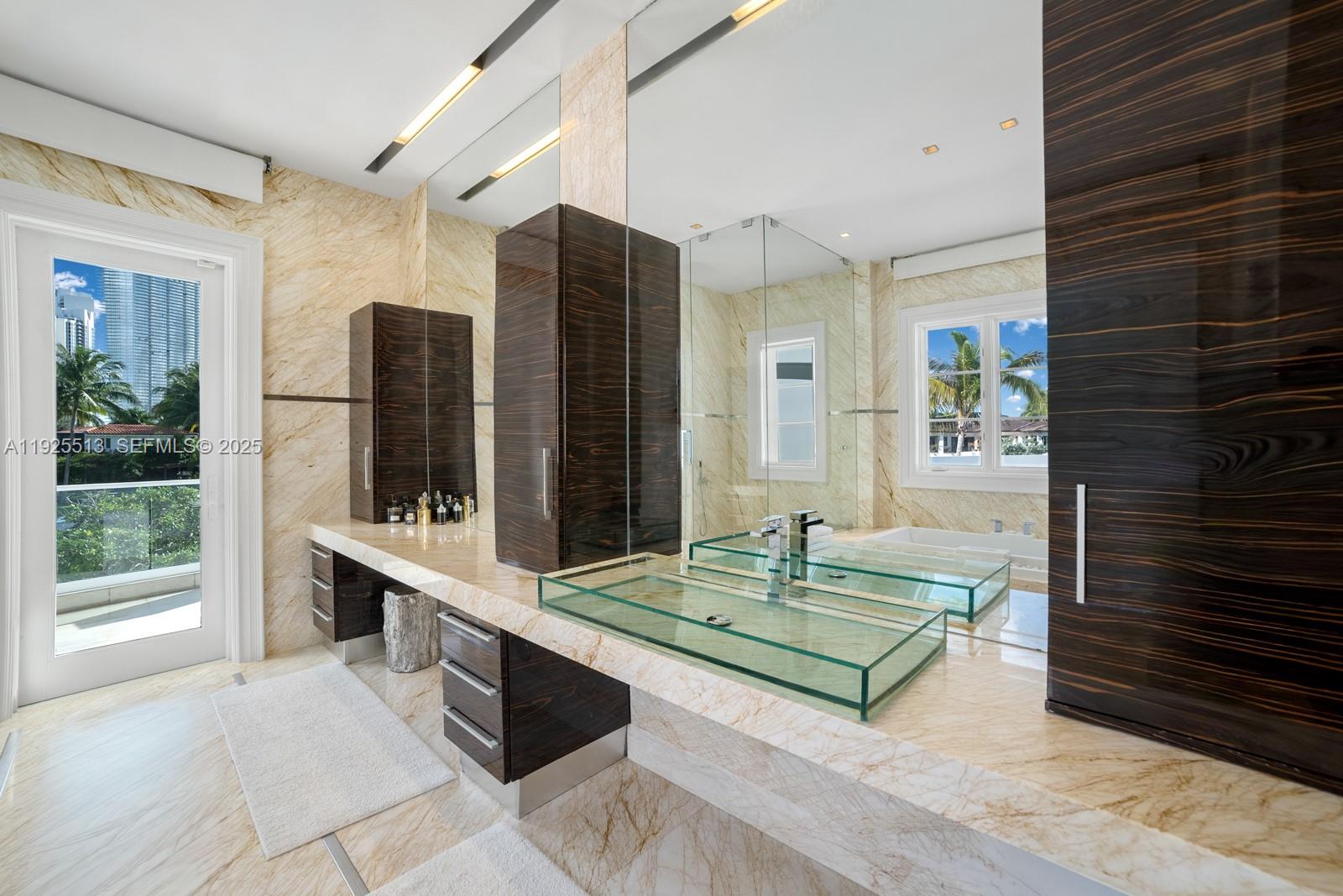 GOLDEN BEACH SEC D - Residential