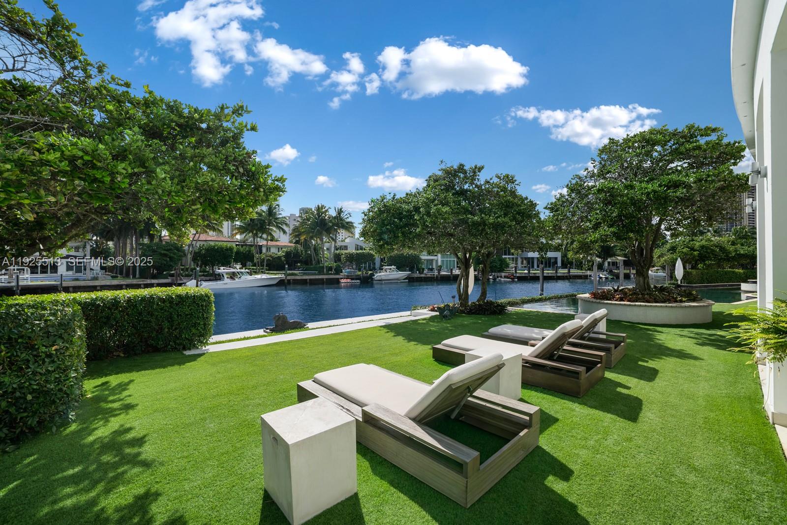 GOLDEN BEACH SEC D - Residential