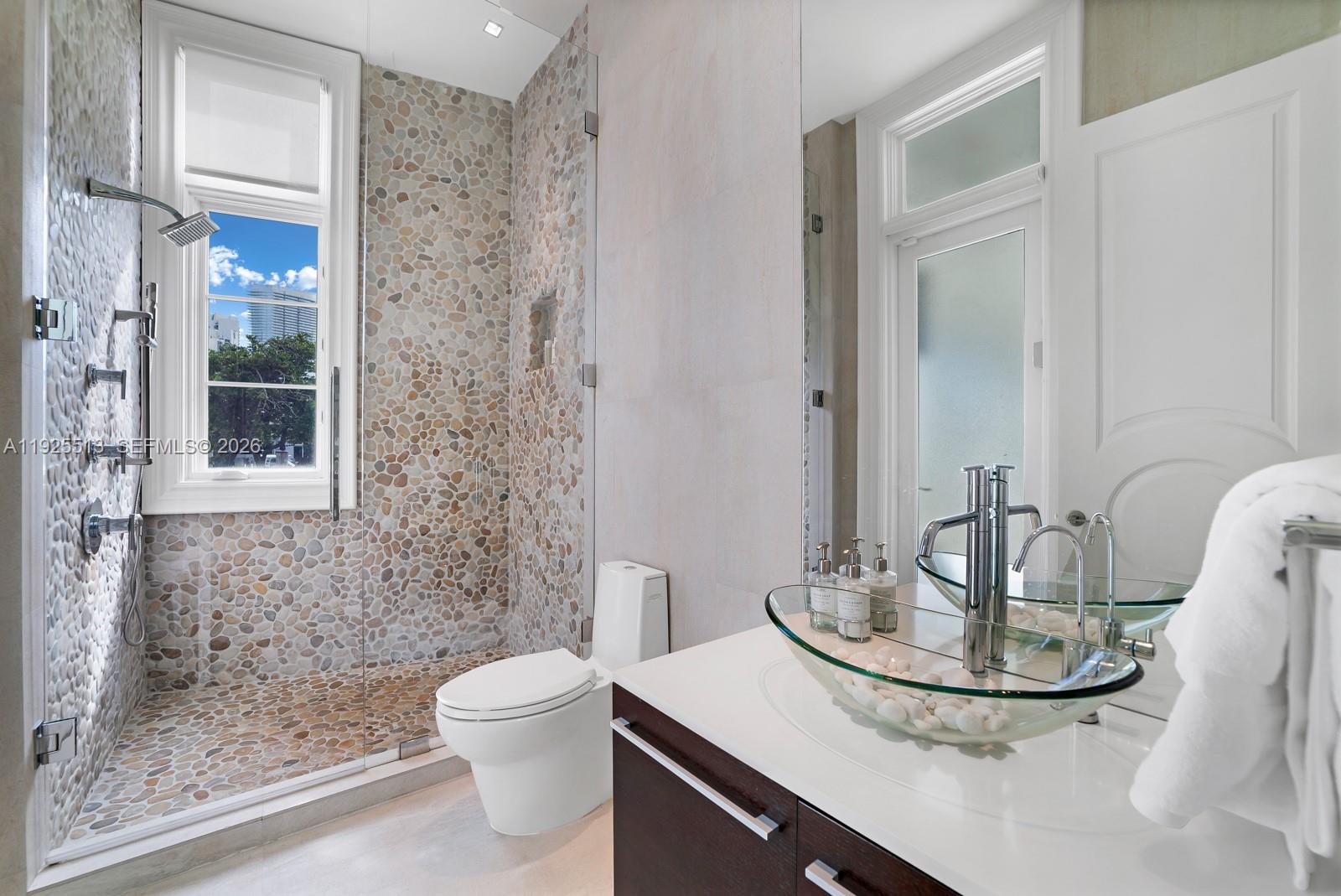 GOLDEN BEACH SEC D - Residential