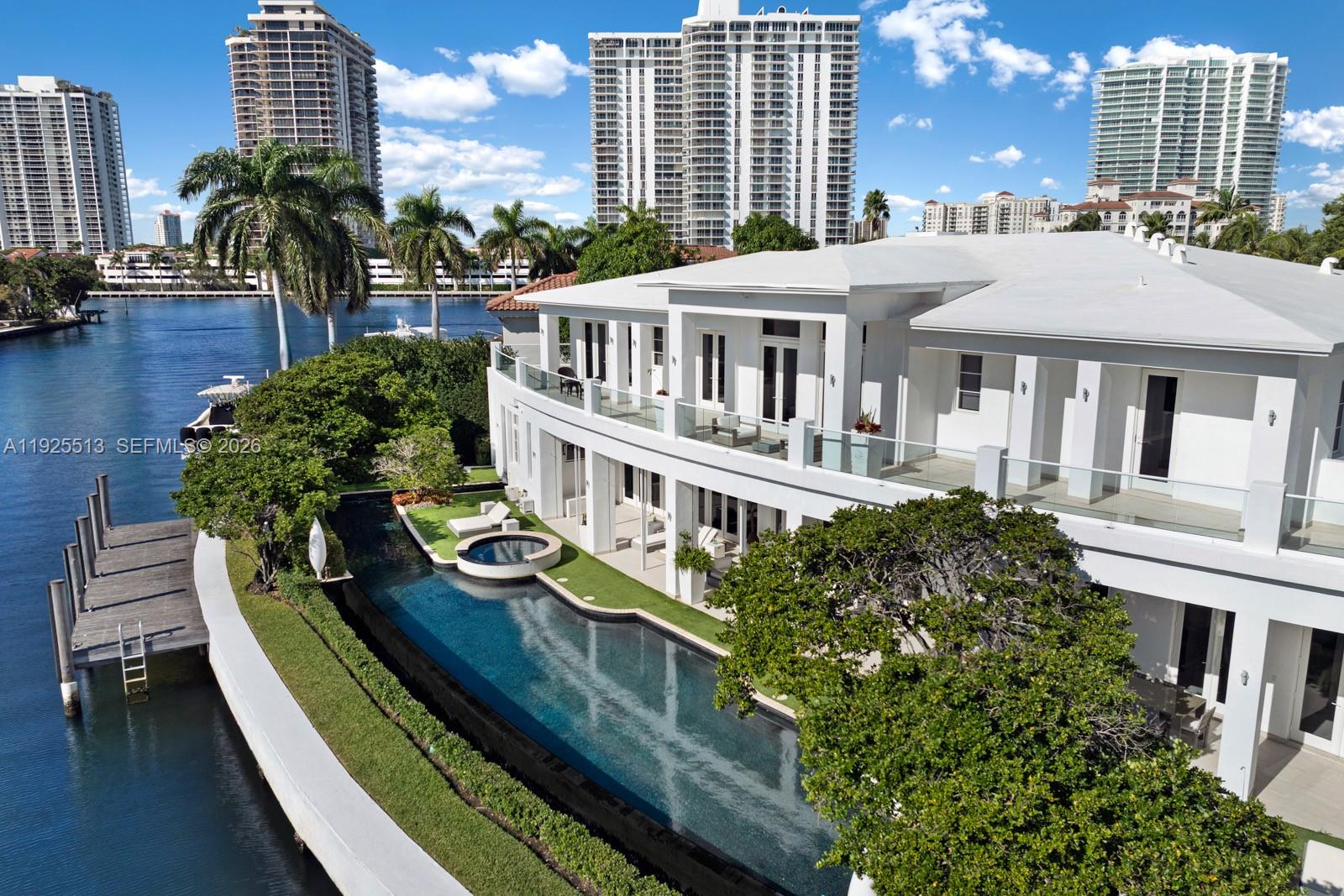 GOLDEN BEACH SEC D - Residential