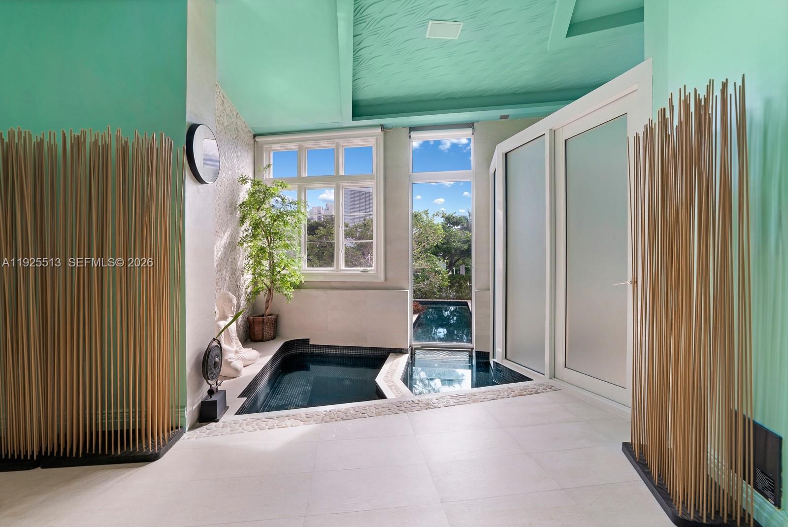 GOLDEN BEACH SEC D - Residential