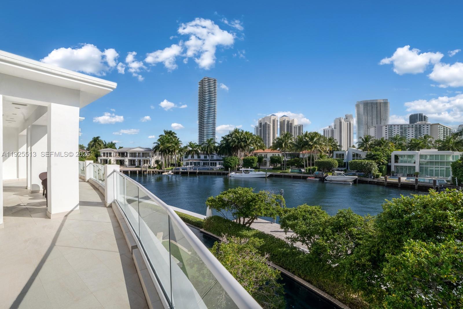 GOLDEN BEACH SEC D - Residential