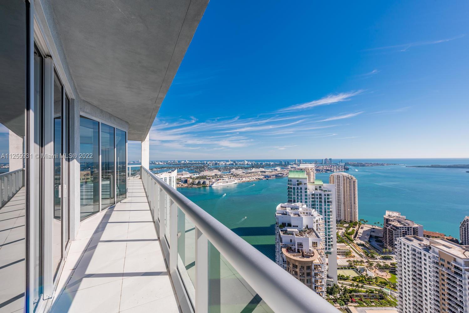 ***FULL PRICE CASH OFFERS ONLY*** Unit is not contingent to appraisal or financing. Corner lower penthouse unit at iconbrickell tower one. This bright three bedroom 2.5 bath unit features panoramic views to Miami Beach and Key Biscayne. Unit has ceramic white tile and build out closets. One assigned parking space.
