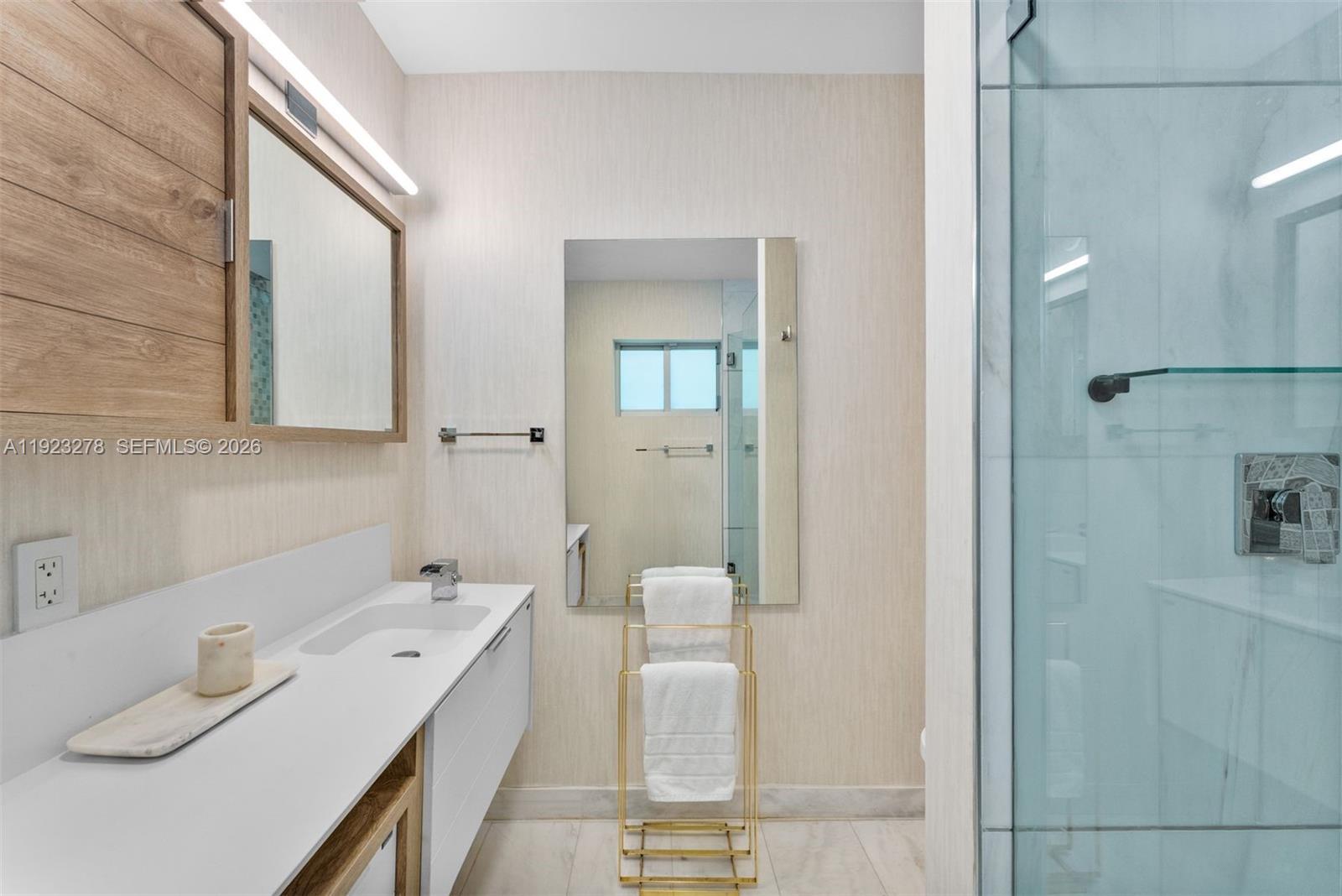 NATOMA MANORS RE SUB - Residential