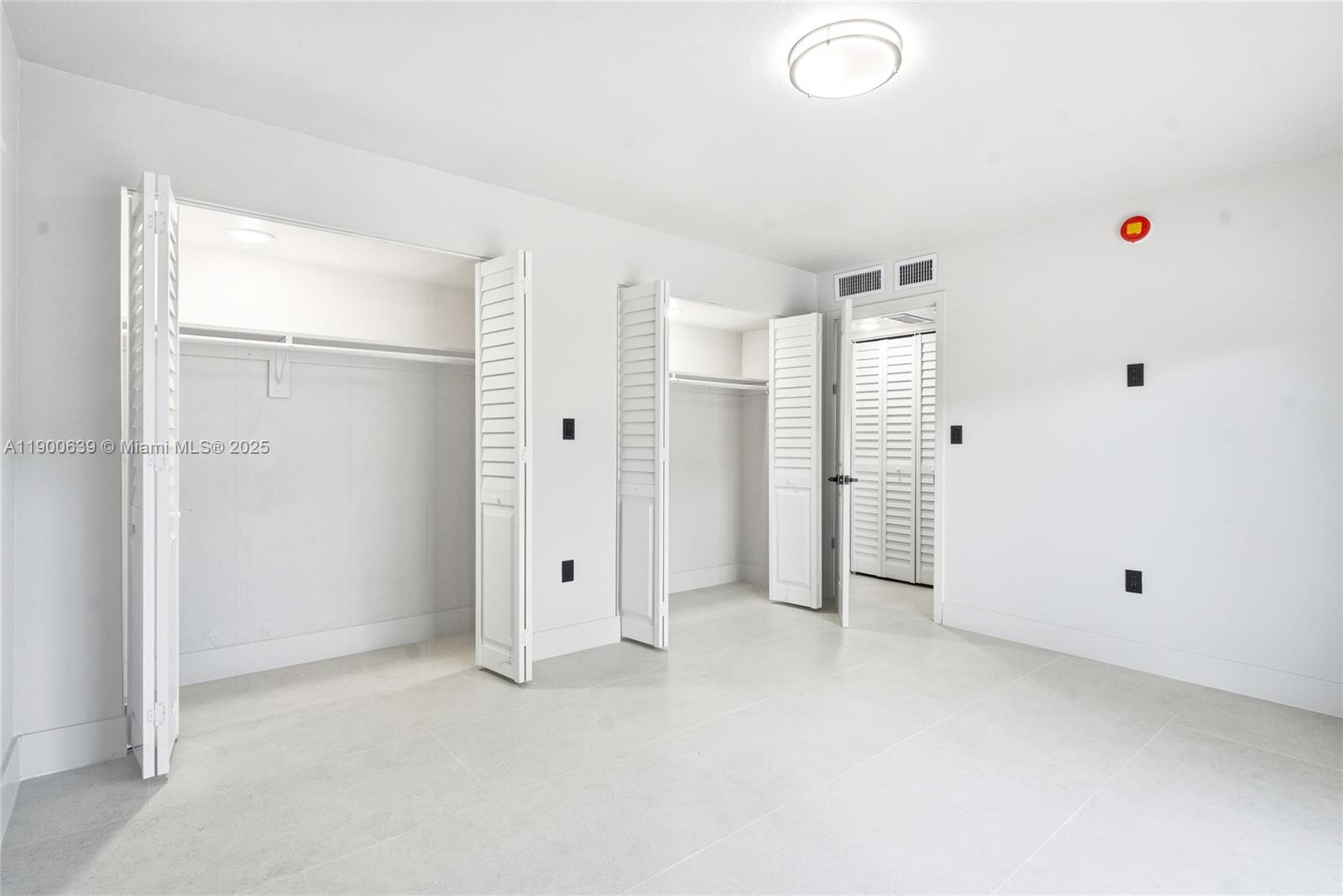 LEXINGTON PK A - Residential Lease