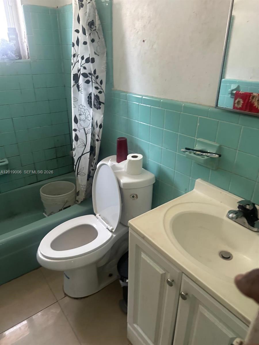 OLETA TERR N MIAMI BEACH - Residential Income