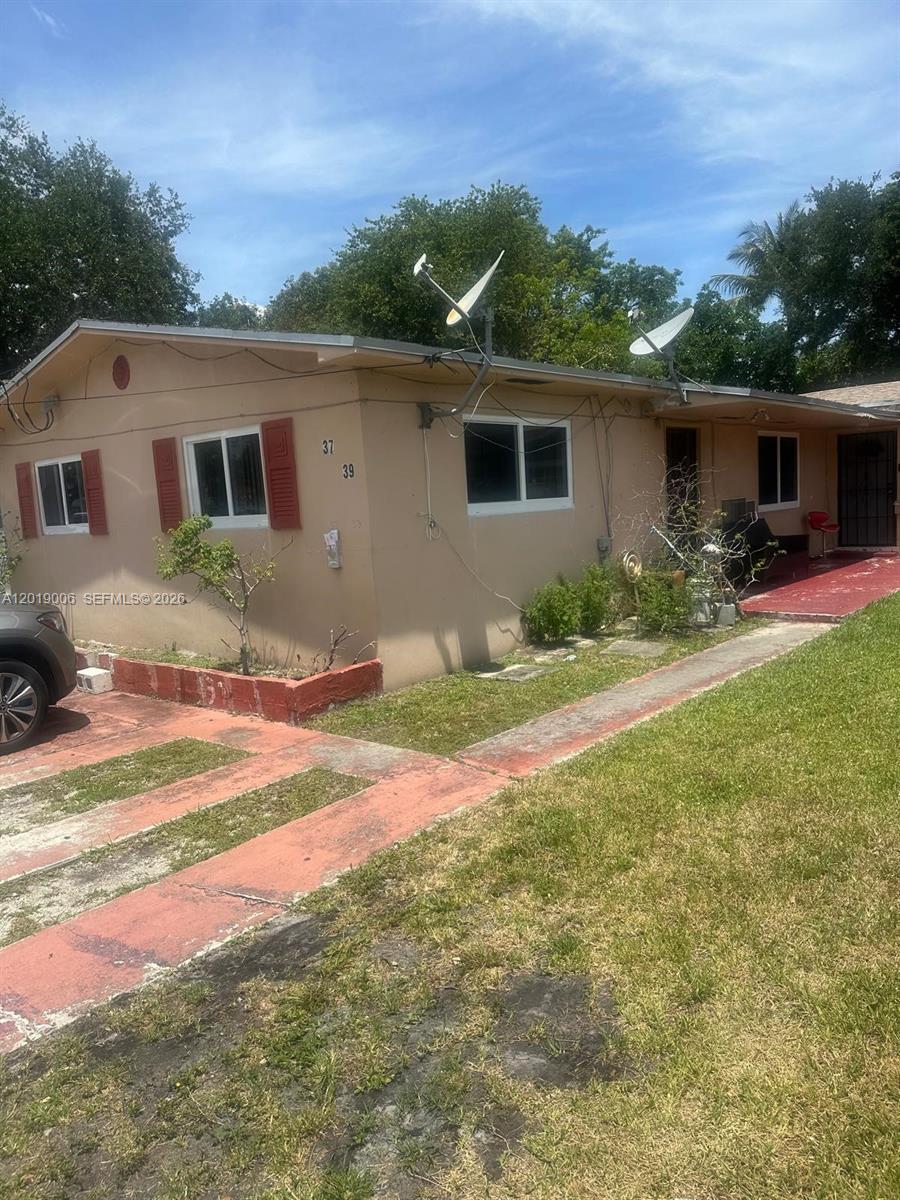 37 NE 168th St