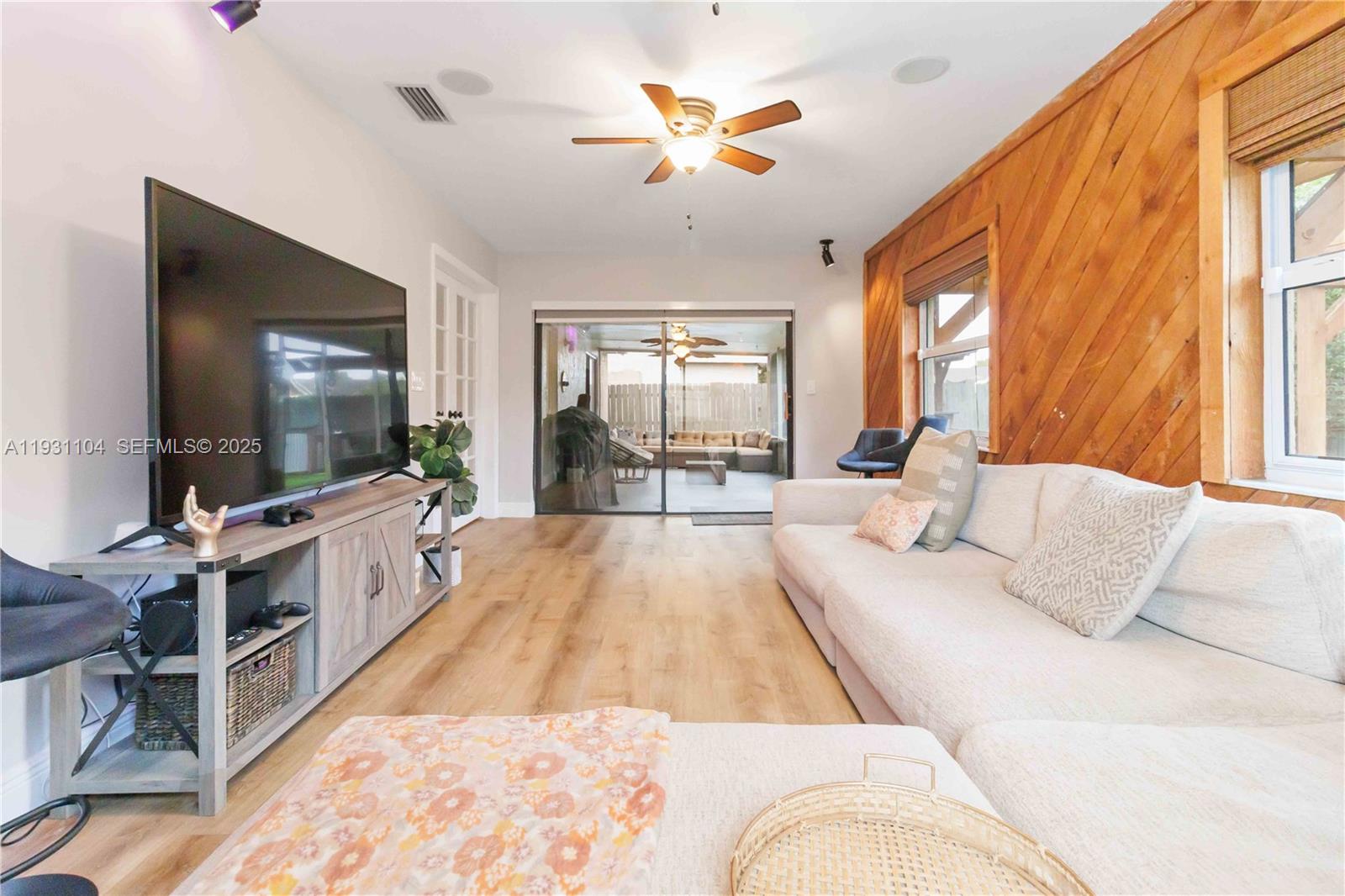 SPRINGTREE LAKES - Residential