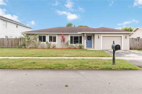 9908 NW 46th Ct Sunrise FL 33351