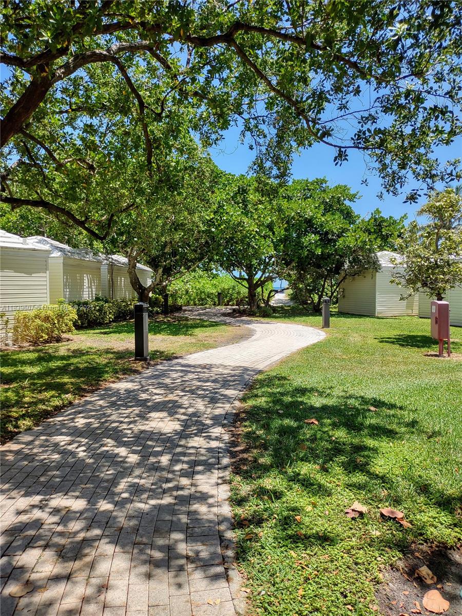 GRAND BAY RESIDENCES COND - Residential