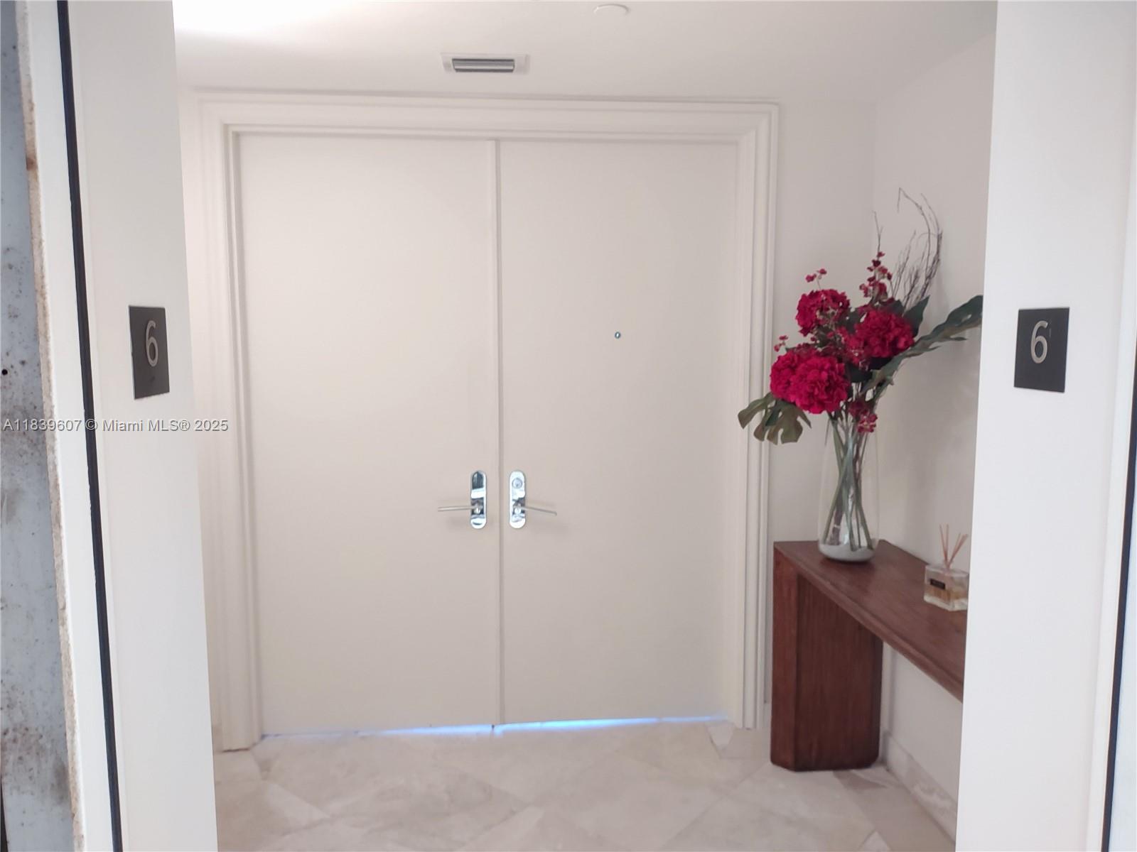 GRAND BAY RESIDENCES COND - Residential