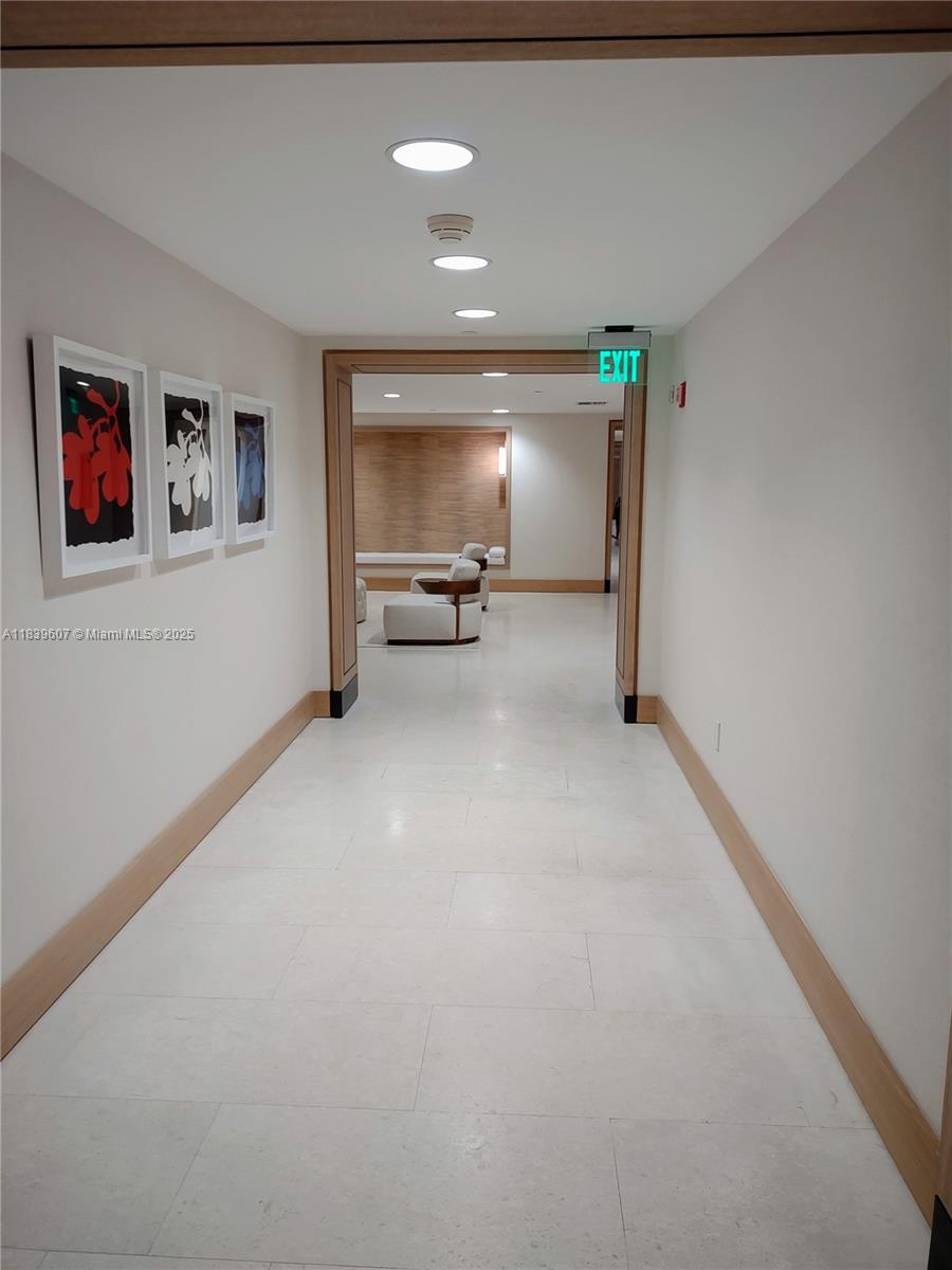 GRAND BAY RESIDENCES COND - Residential