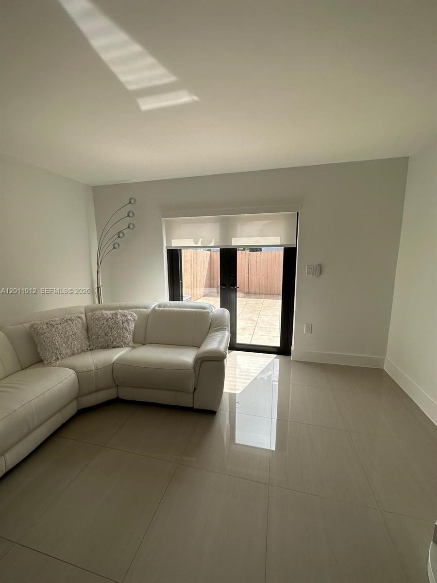 GARDENS AT KENDALE LAKES - Residential
