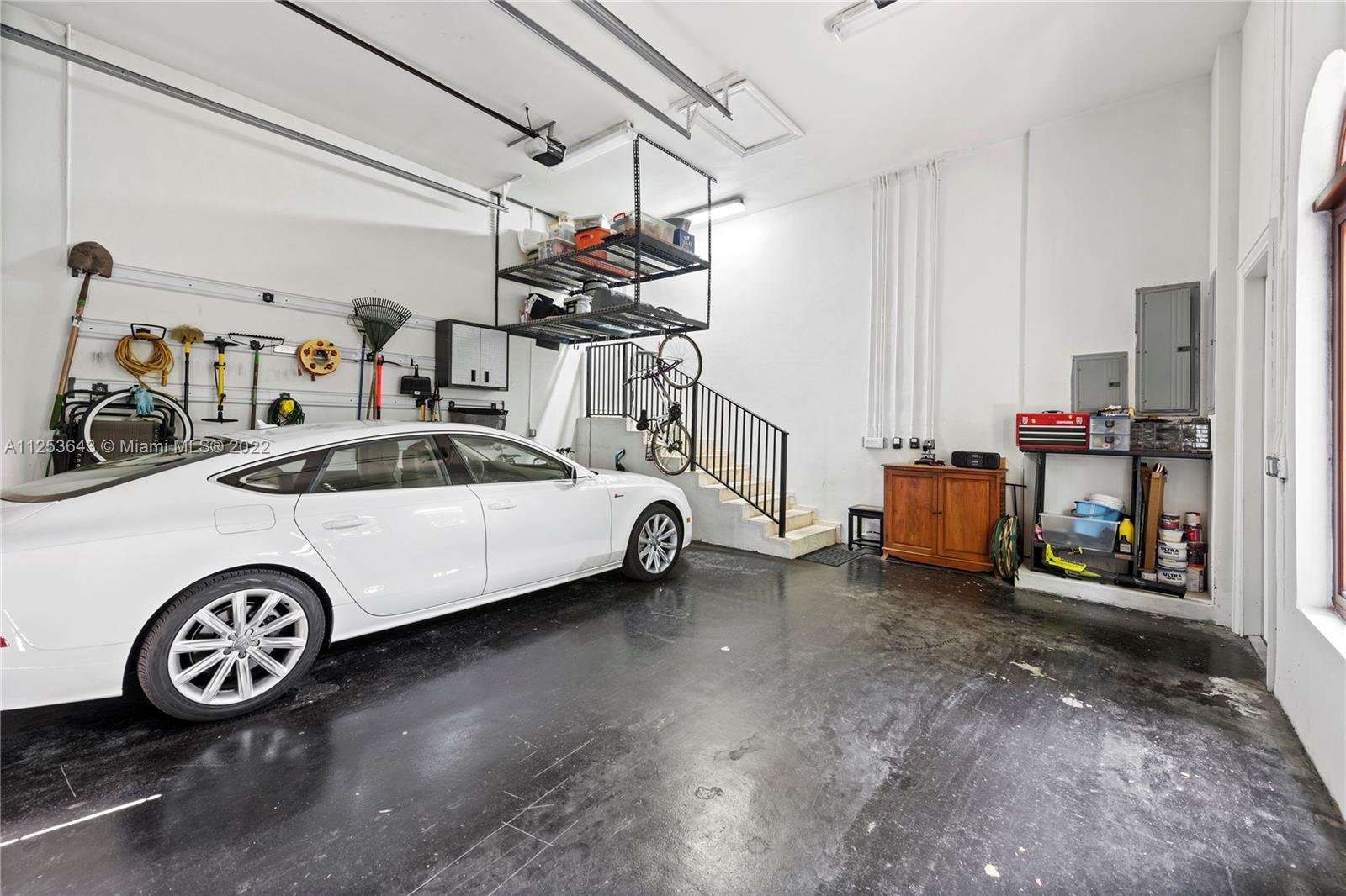 SUNRISE HARBOUR REV PL - Residential