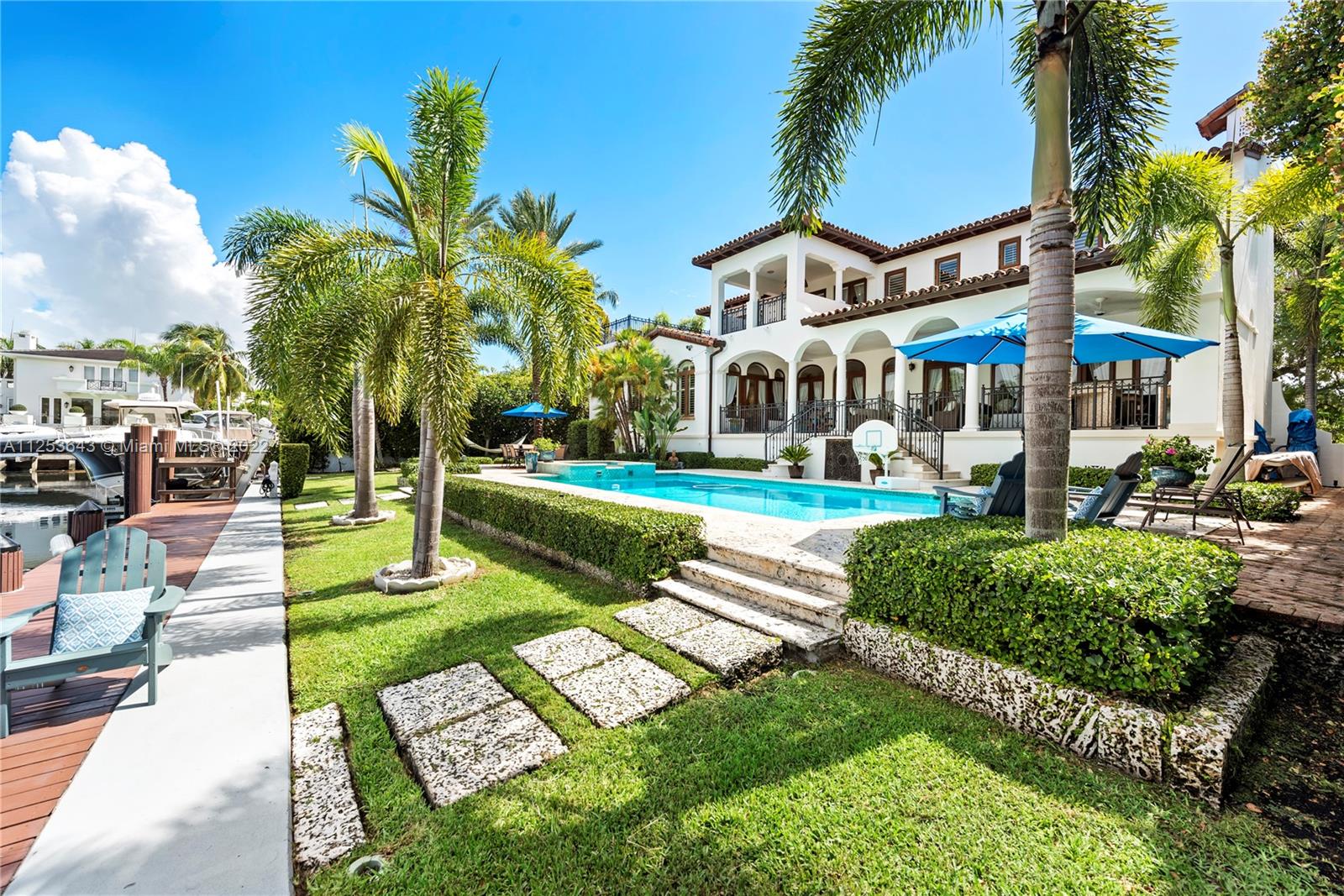 SUNRISE HARBOUR REV PL - Residential