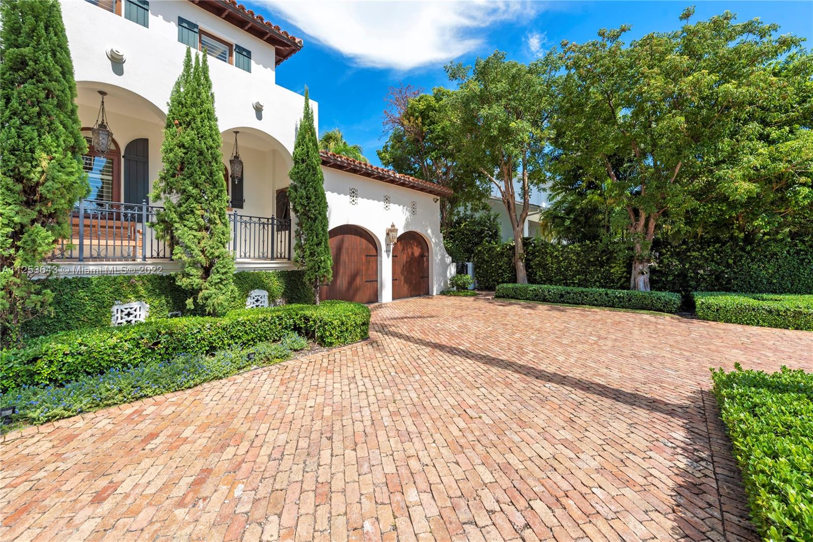 SUNRISE HARBOUR REV PL - Residential