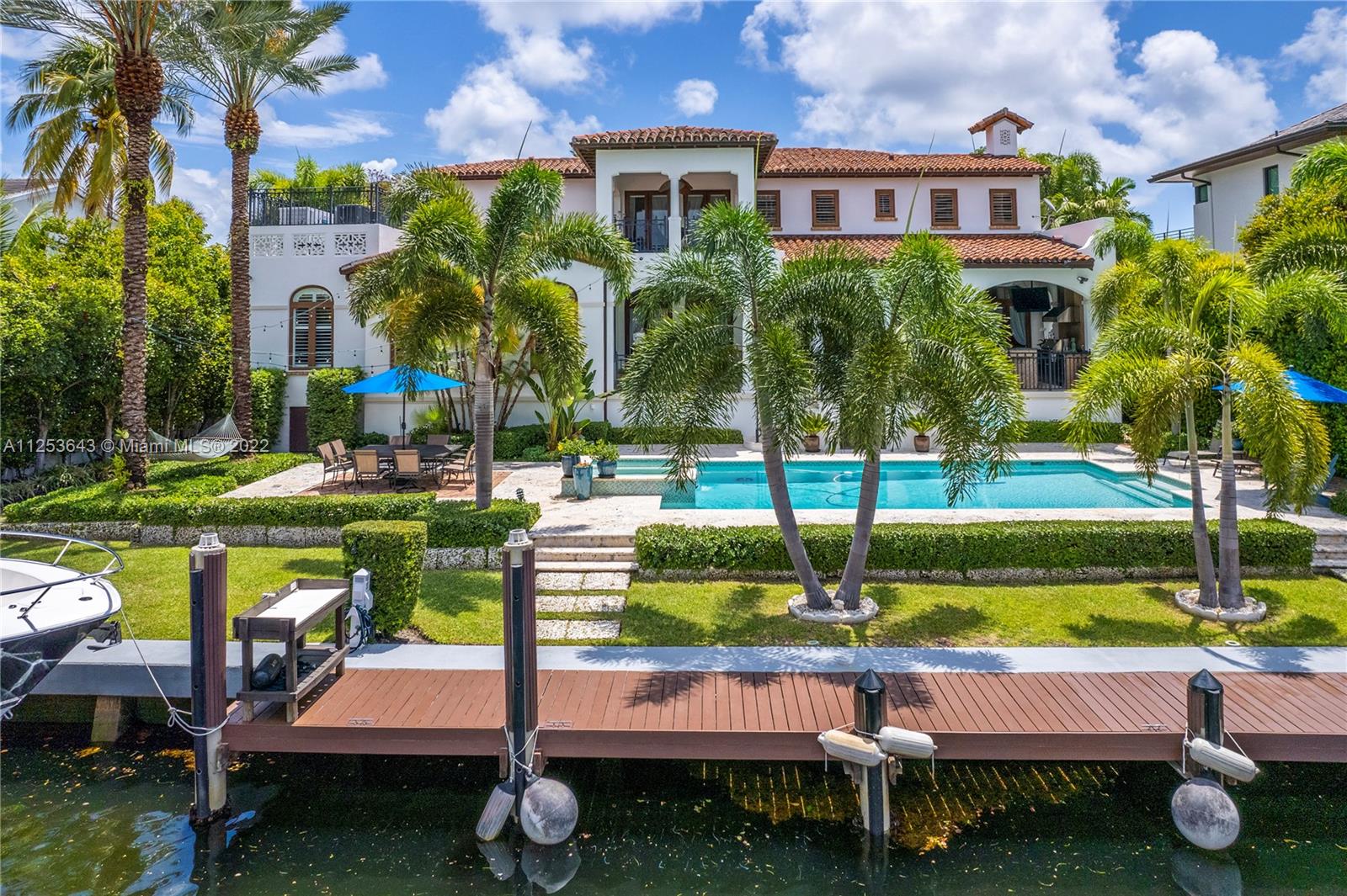 SUNRISE HARBOUR REV PL - Residential