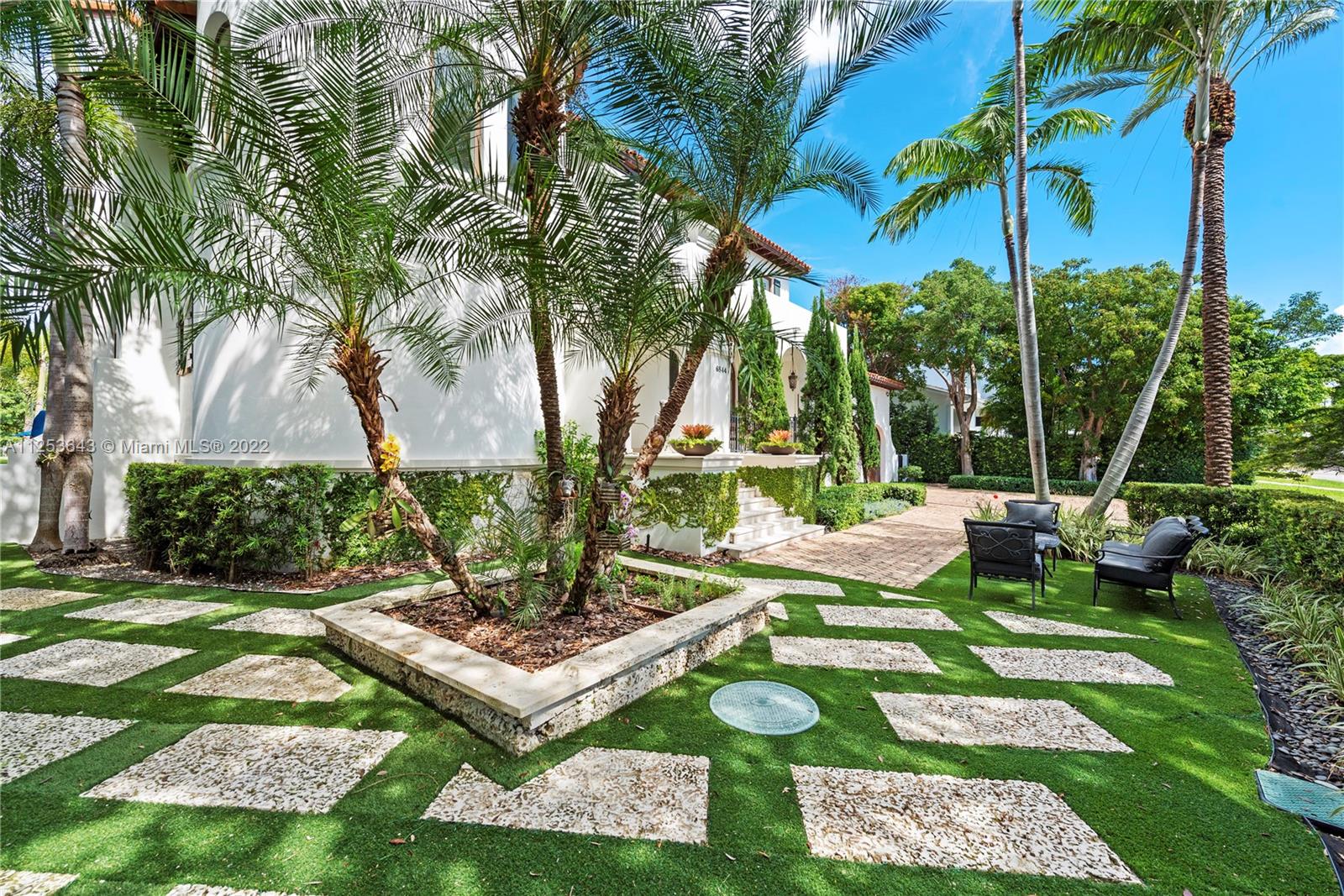 SUNRISE HARBOUR REV PL - Residential