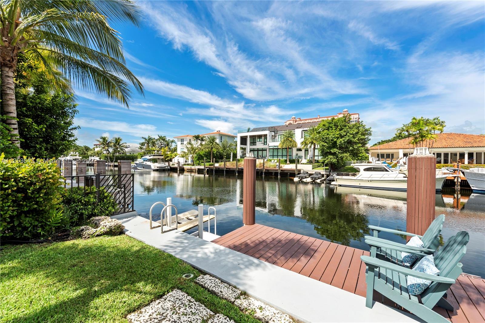 SUNRISE HARBOUR REV PL - Residential