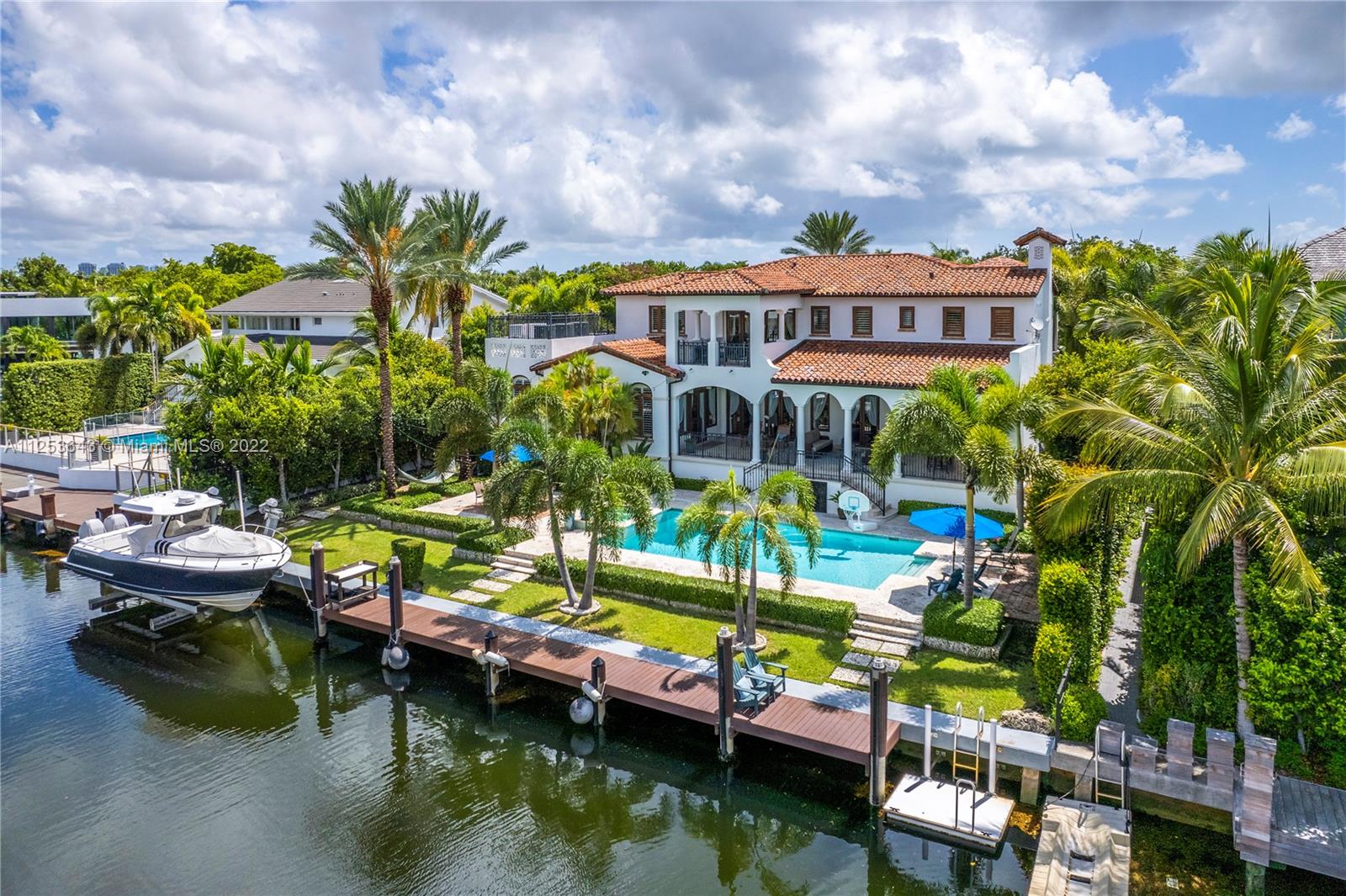 SUNRISE HARBOUR REV PL - Residential